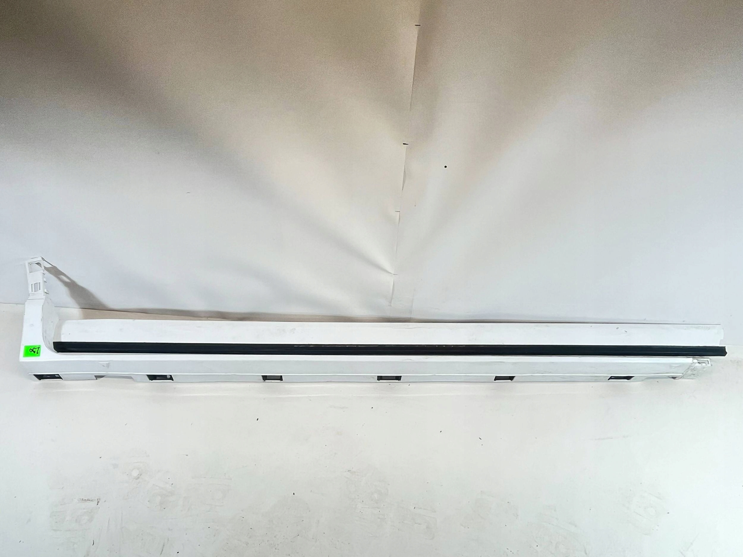 threshold front Ford Kuga III LV4B-S10154