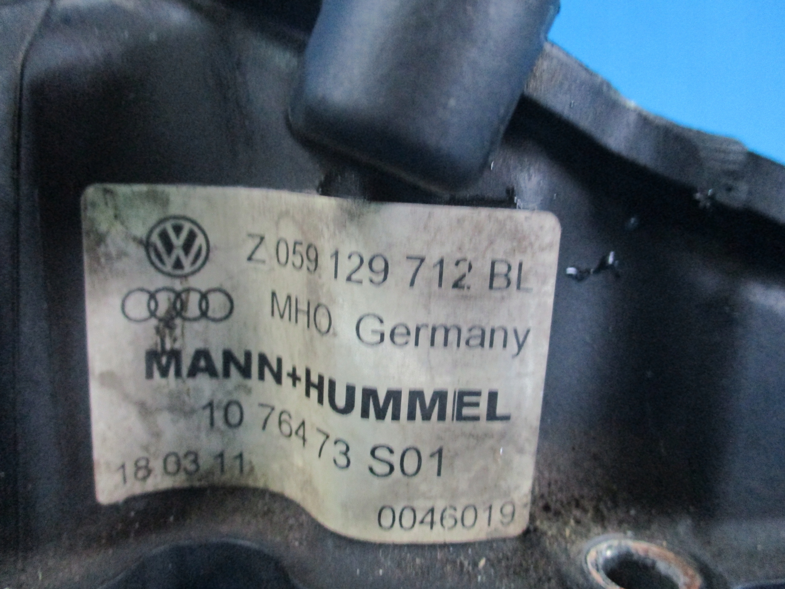 Audi OE 059129712BL коллектор Впускный