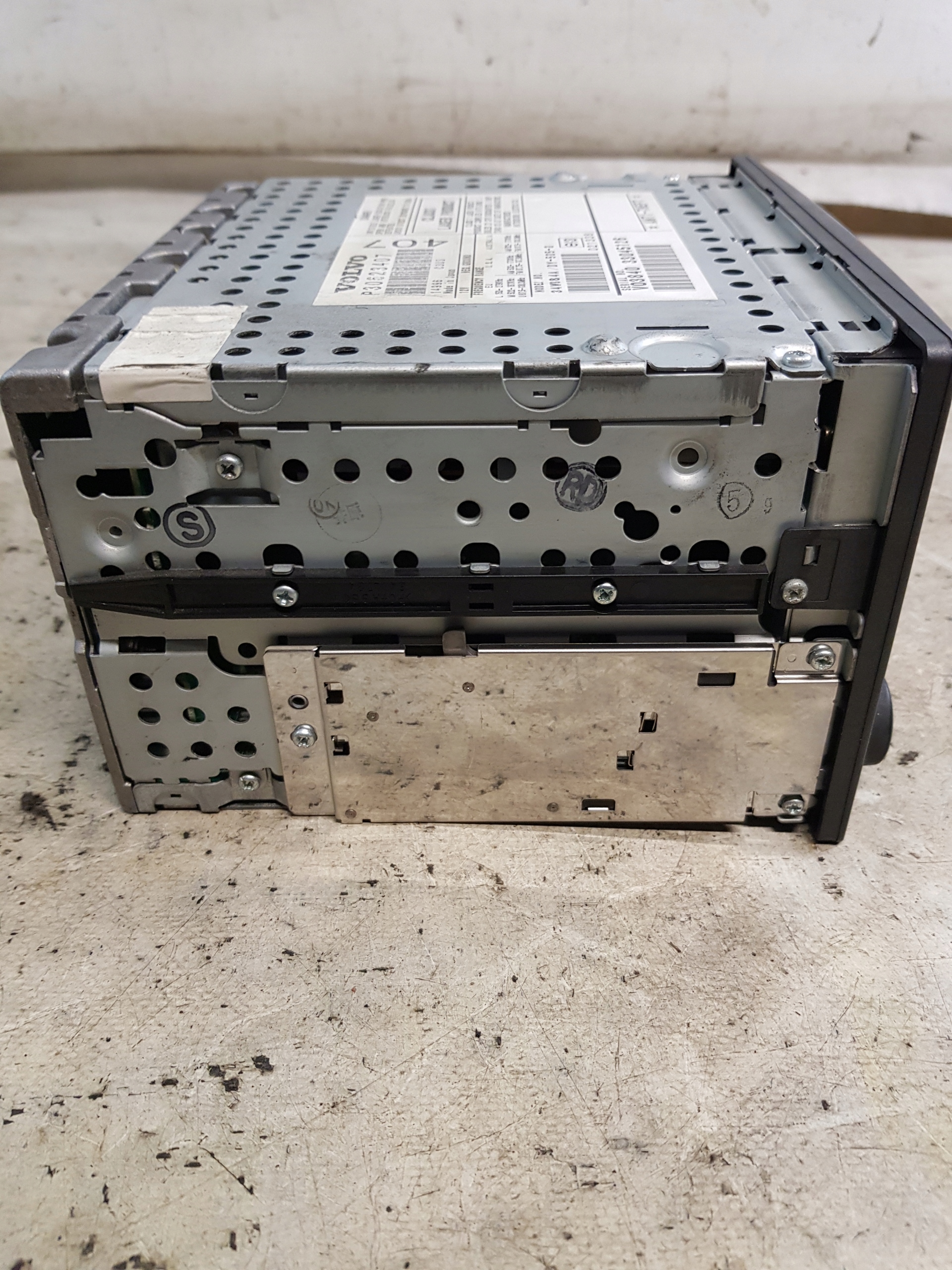 Radio Volvo V40 e FL OE P30623407