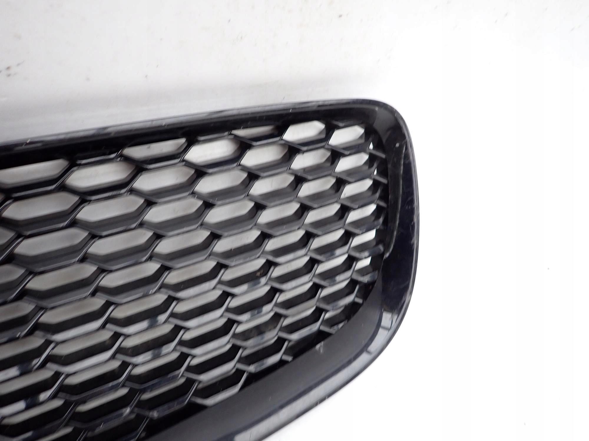 JAGUAR E-PACE 17-> Griglia GRIGLIA