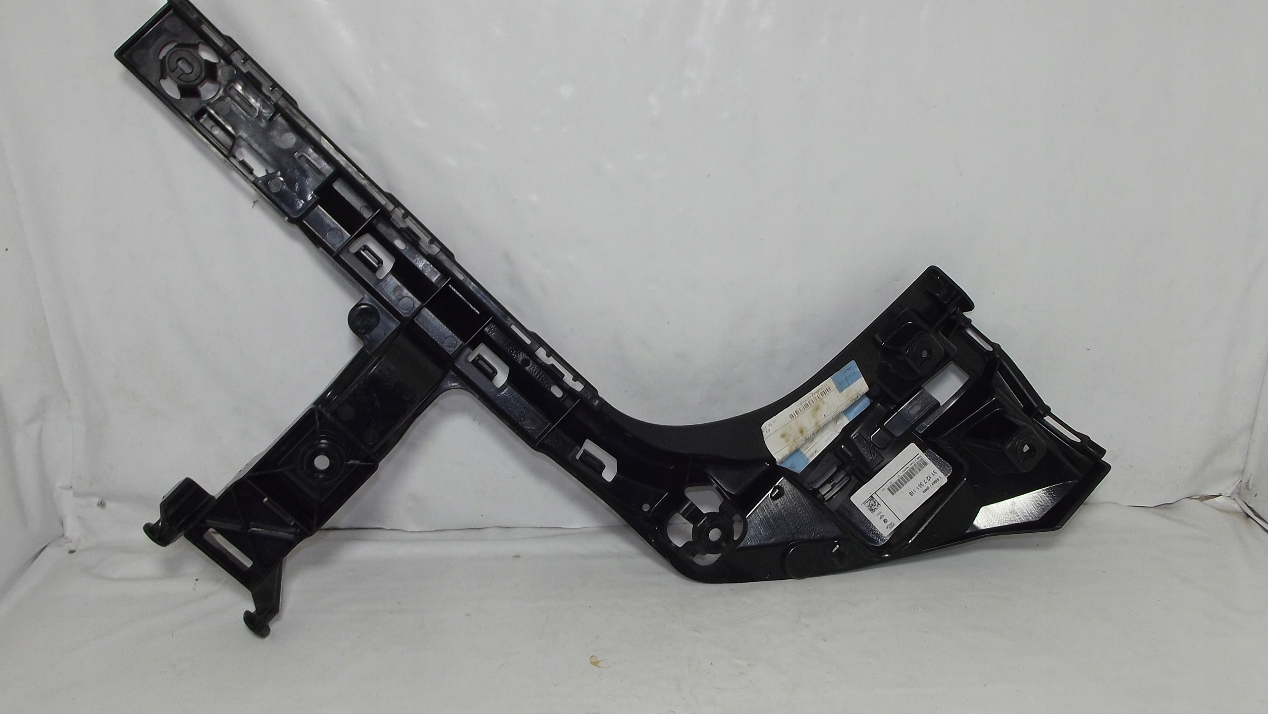 BMW X1 F48/F49 bumper bracket left rear part 7381119