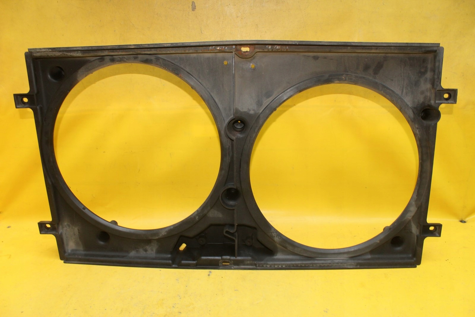 Корпус рамы вентилятора T4 FL 7D0121207