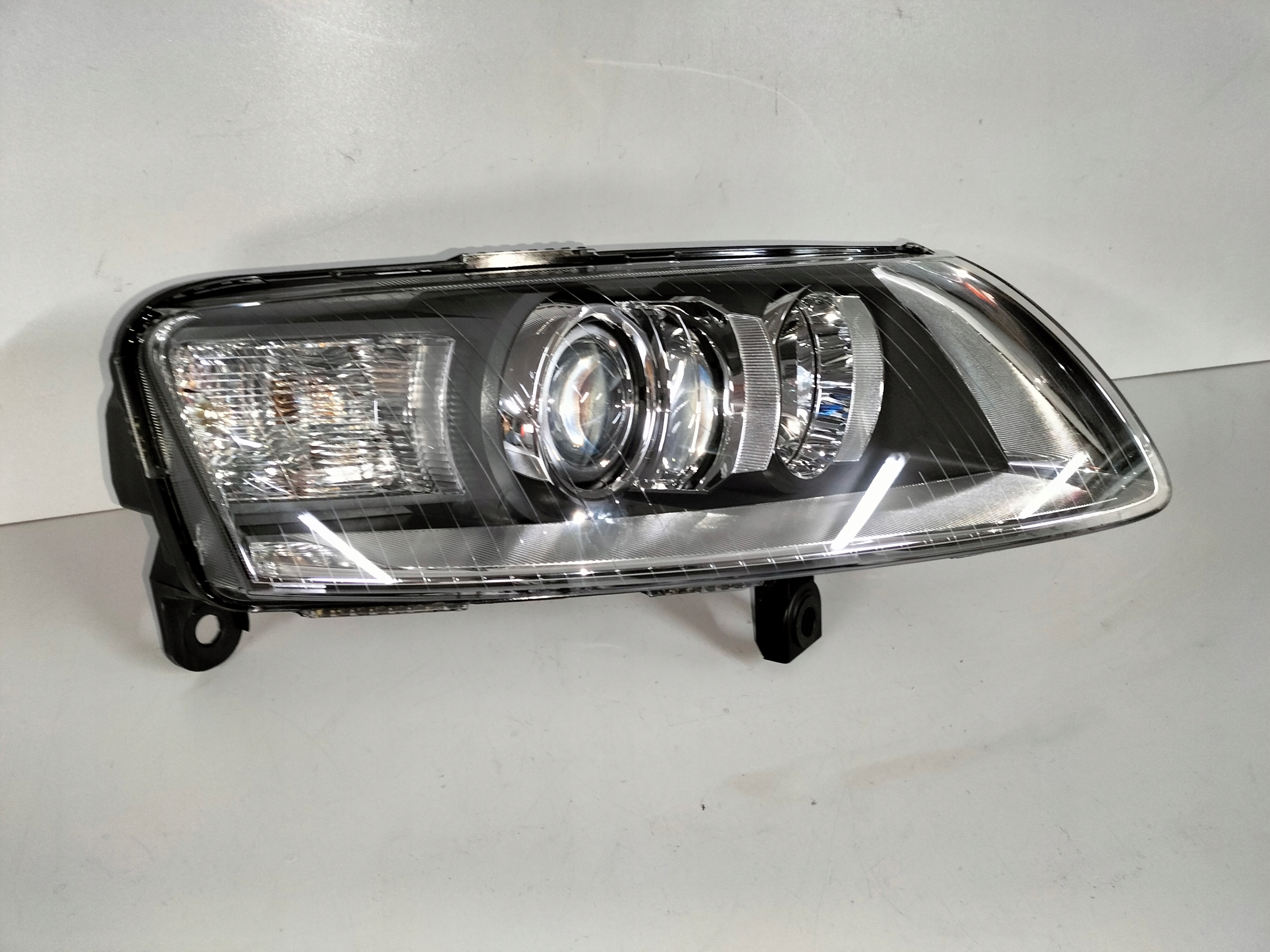 light front right reflektor AUDI A6 C6 4F0 04-08 BI-XENON