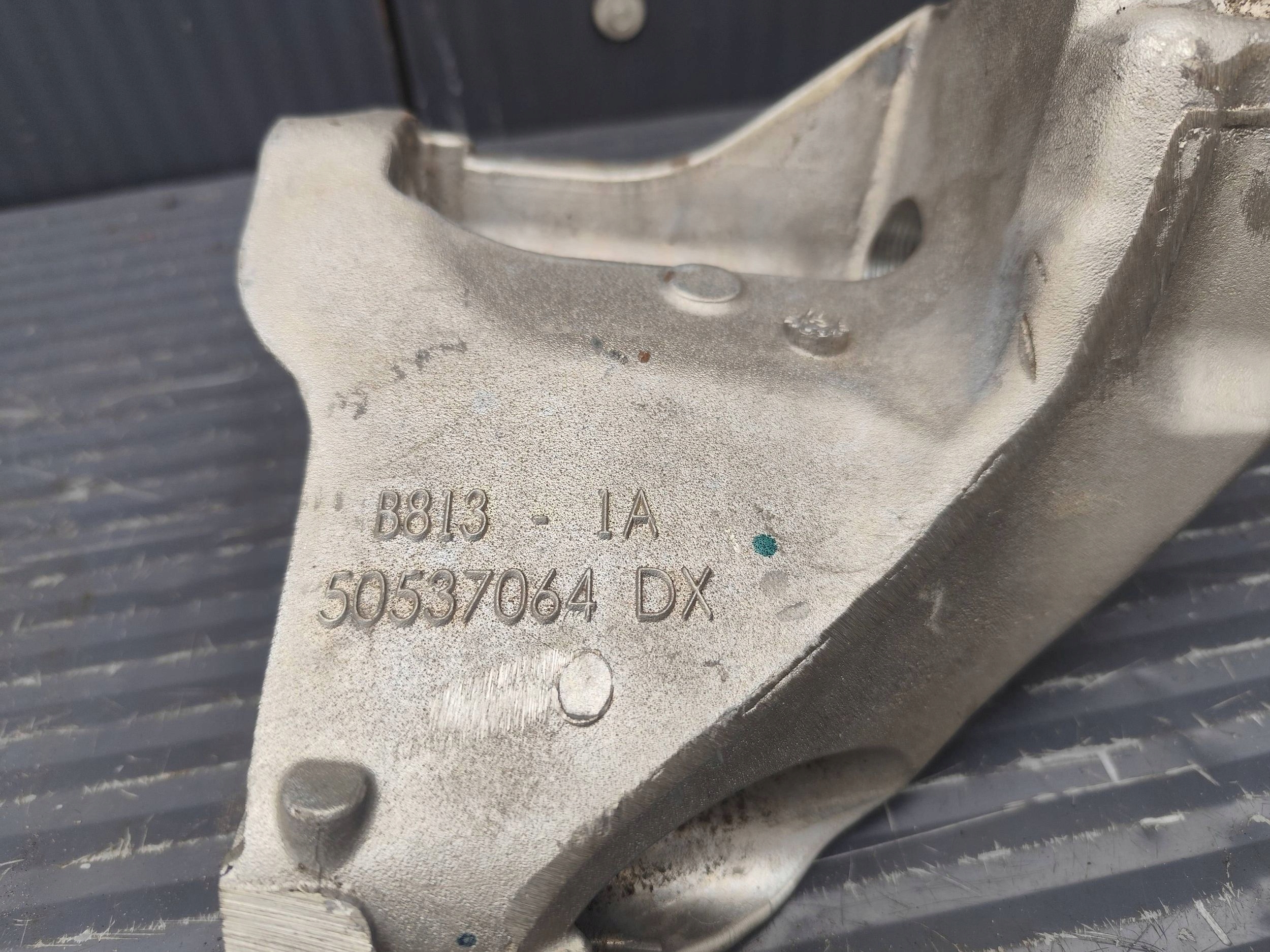 MASERATI GRECALE 2.0 engine mount 50537064