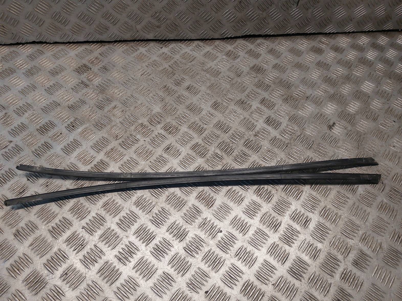moulding dust windows CZOLOWEJ left + right VOLKSWAGEN PASSAT B6