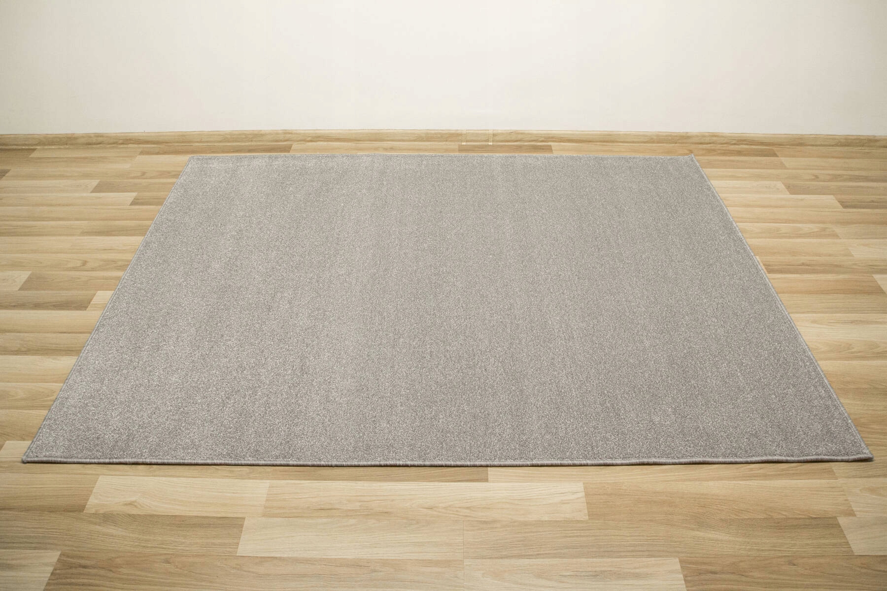 szer. 3m SZARA WYKŁADZINA PHOENIX-CLASSIC NA WYMIAR DO SYPIALNI Przeznaczenie wykładzina domowa