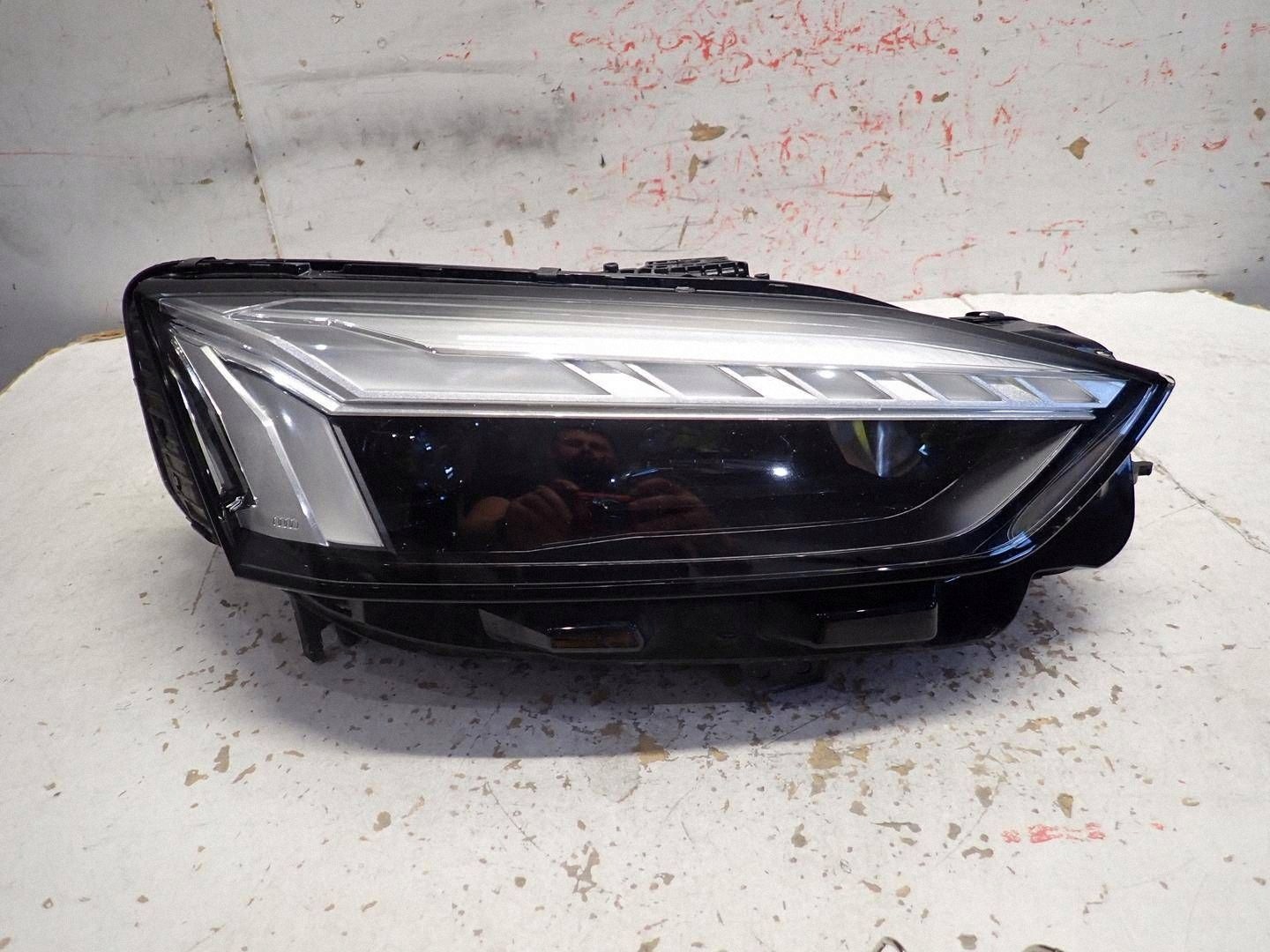 light front front right AUDI A5 II LIFT 2019- FULL LED MATRIX 8W6941040