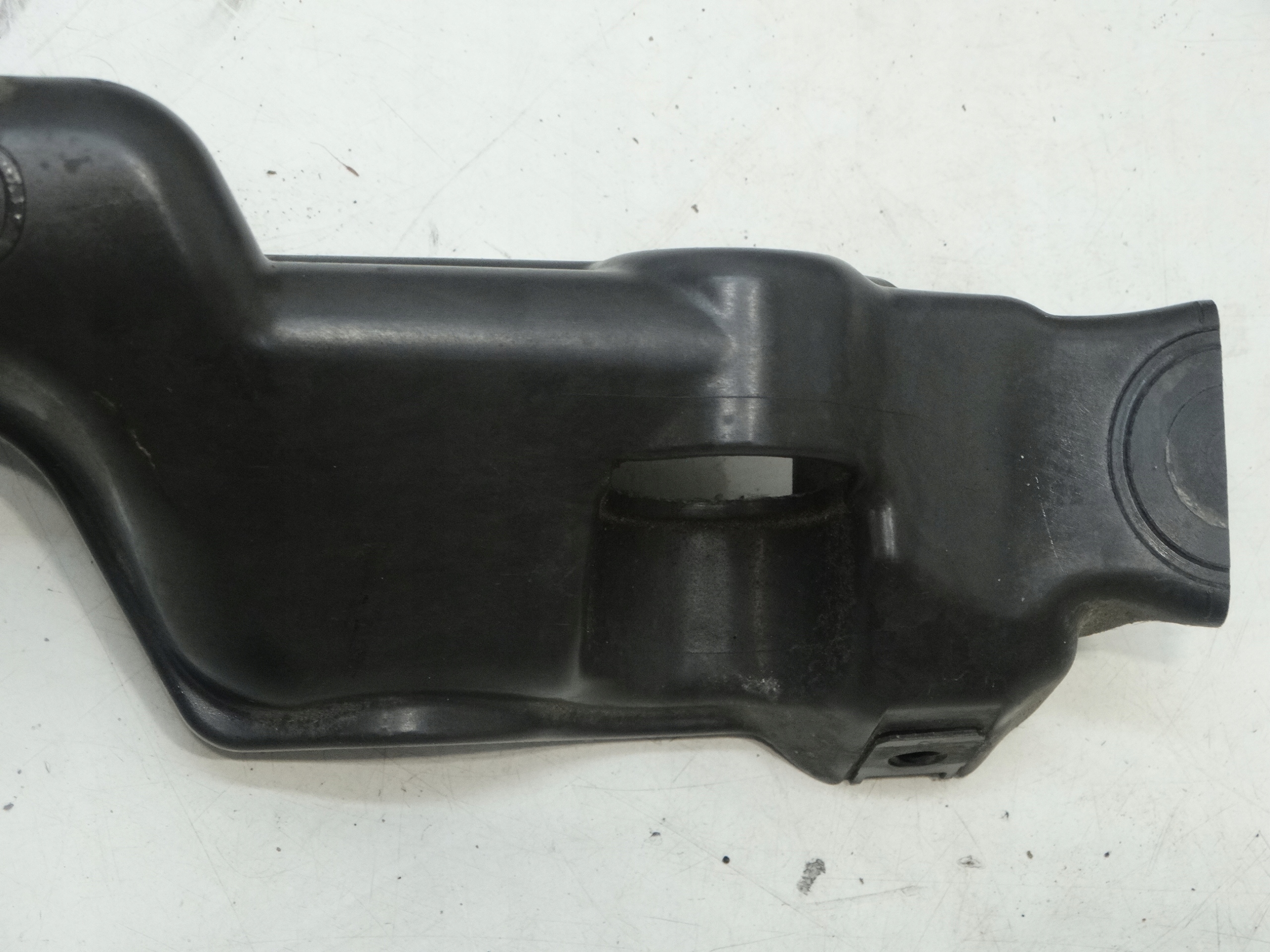 Support Support plaque Droite Avant Aile RENAULT SCENIC III 631220010R