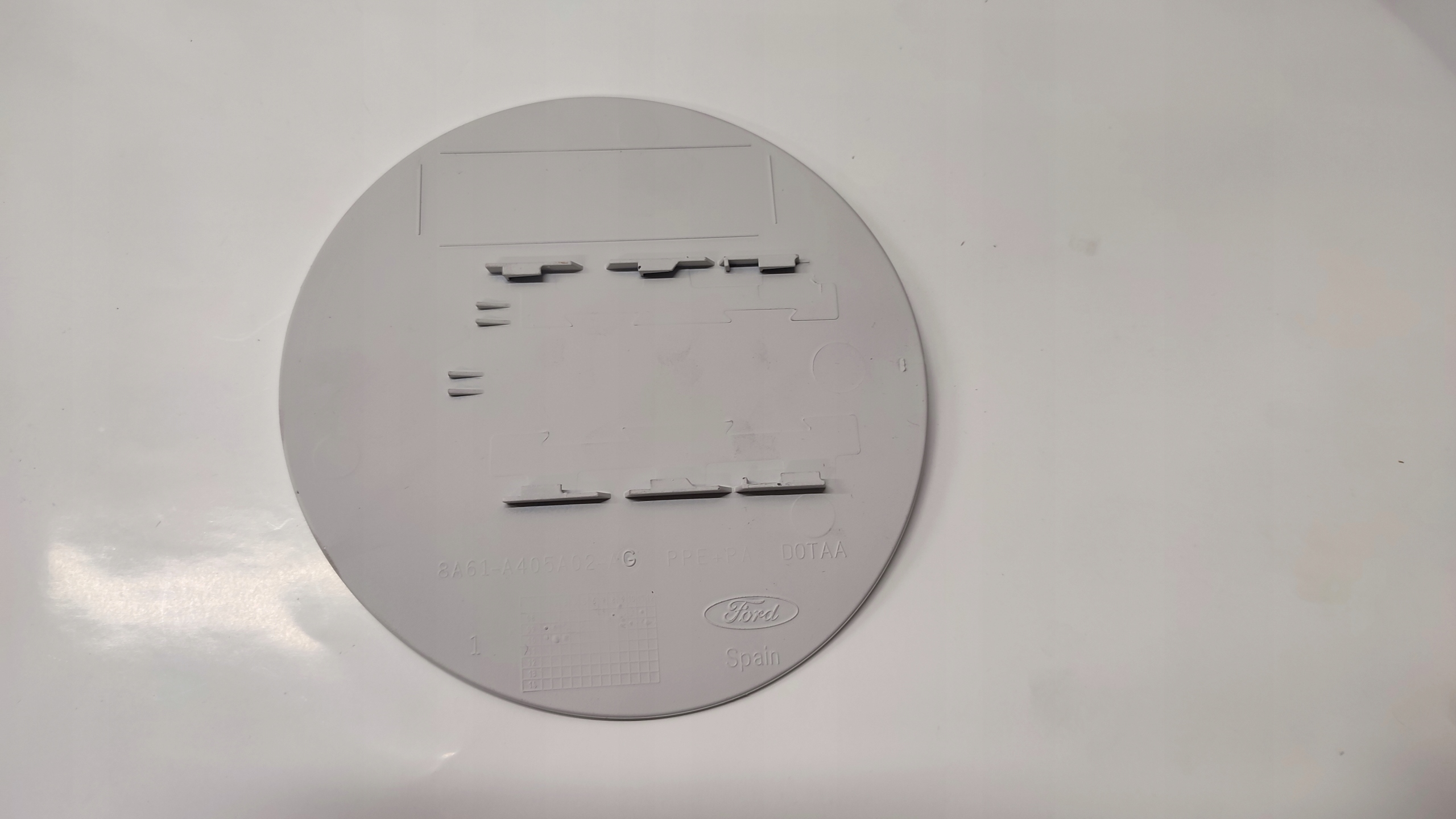 POKRYWKA WLEWU PALIWA FORD FIESTA Mk7 2012 2017 Part number D1BB A405A02 BAXWAA