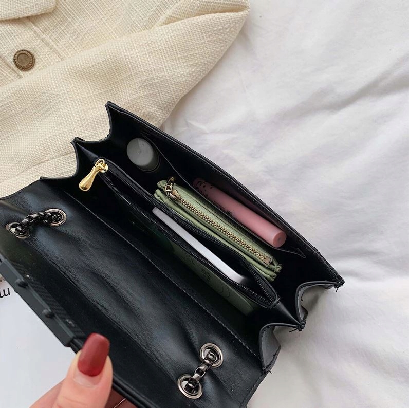 KLASYCZNA TOREBKA Z ŁAŃCUSZKIEM NA RAMIĘ ELEGANCKA Kolor wielokolorowy