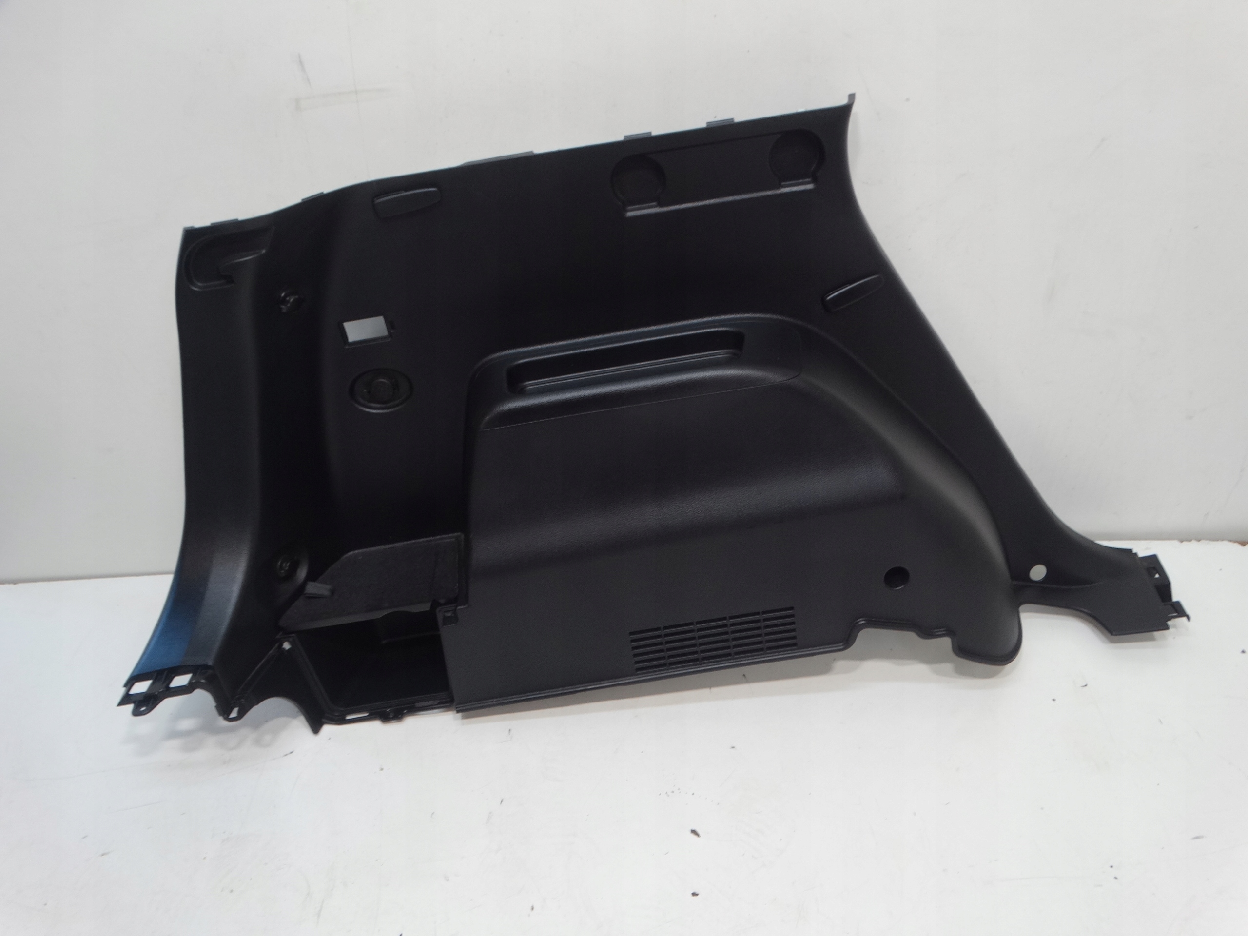 side upholstery boot left rear part KIA CARENS IV 85730-A4500
