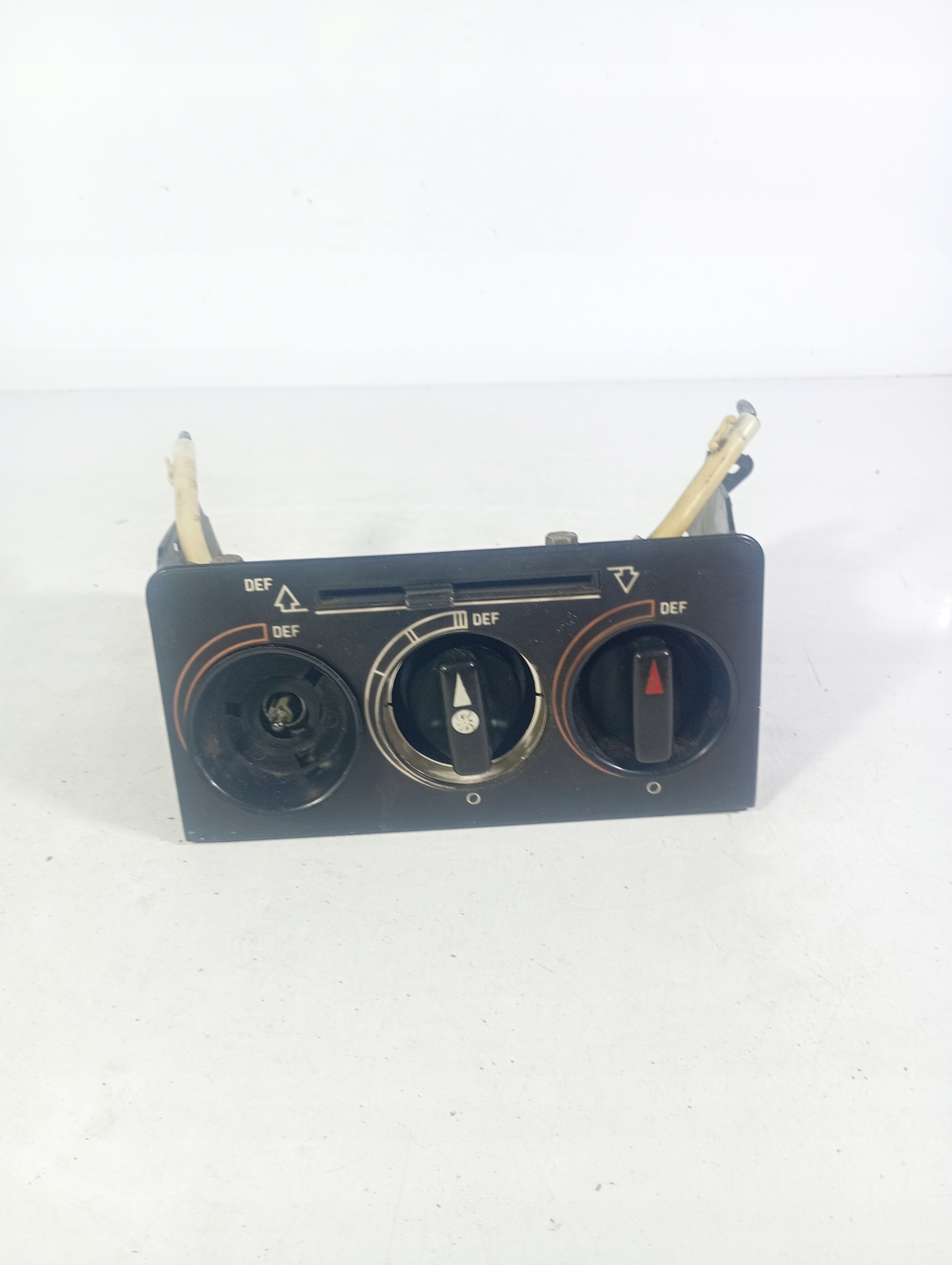 Mercedes W123 75-86 switch switch control panel NAWIEWEM