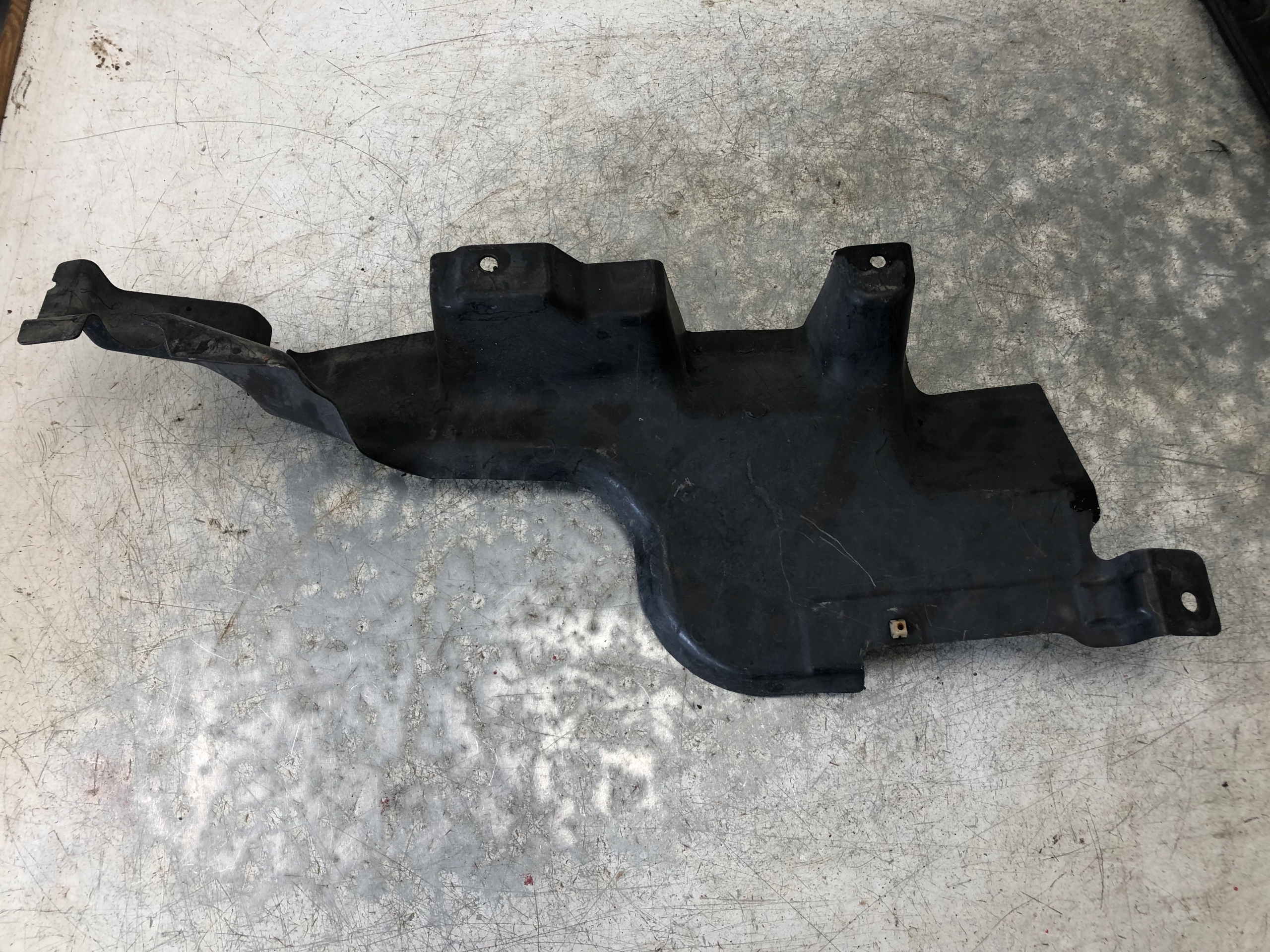 blende abdeckung unterfahrschutz VW T5 7H0825211C