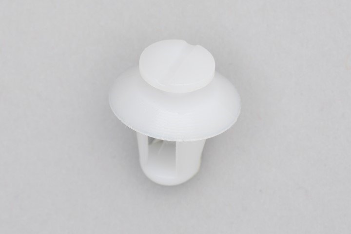 SPINKA LISTWY BOCZNEJ DO CITROEN C2 C5 BERLINGO SAXO PEUGEOT 407 PARTNER Producent części Trustom