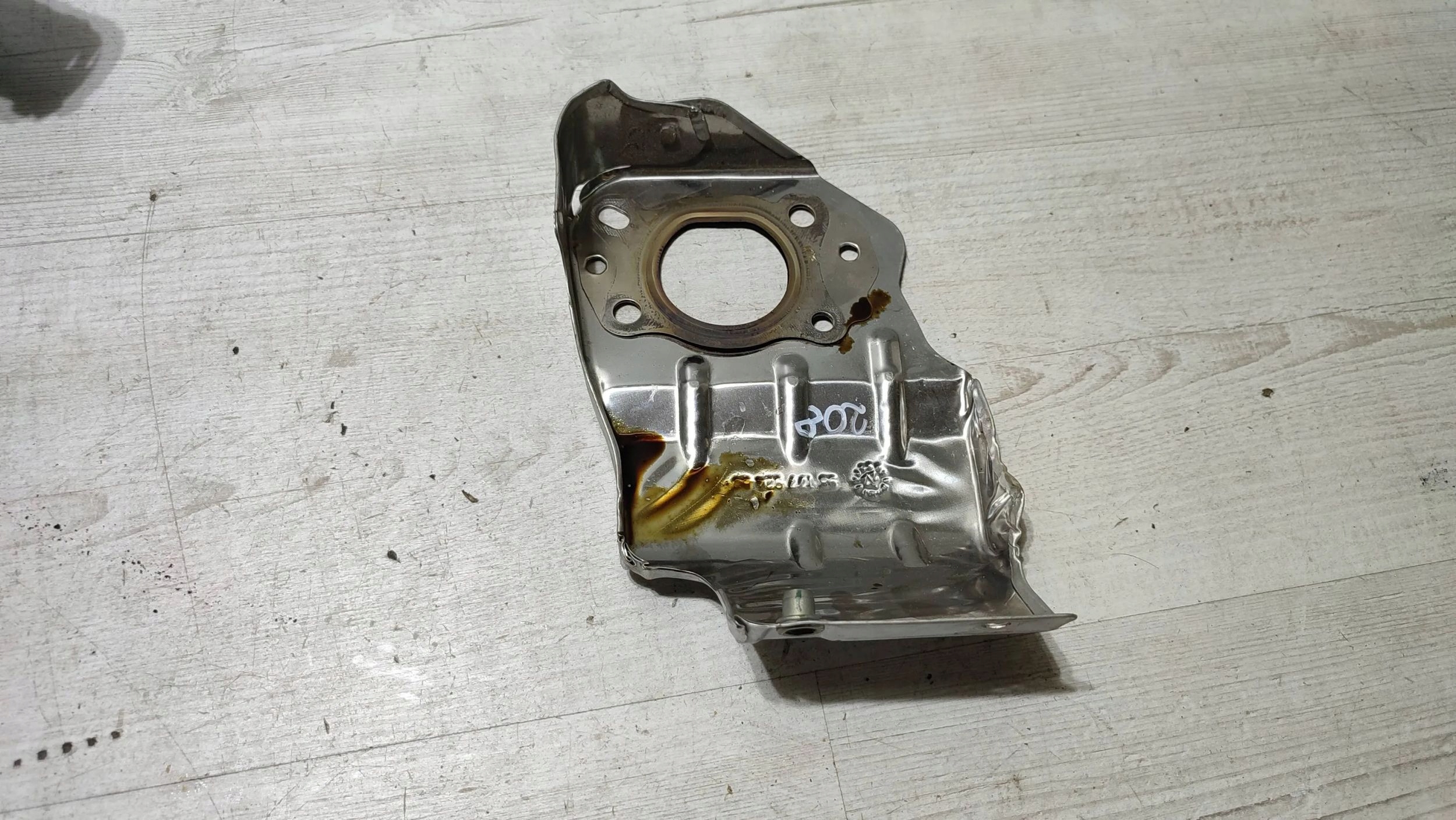 Peugeot 208 II 23r 1.2 Blende Abdeckung termiczna rury