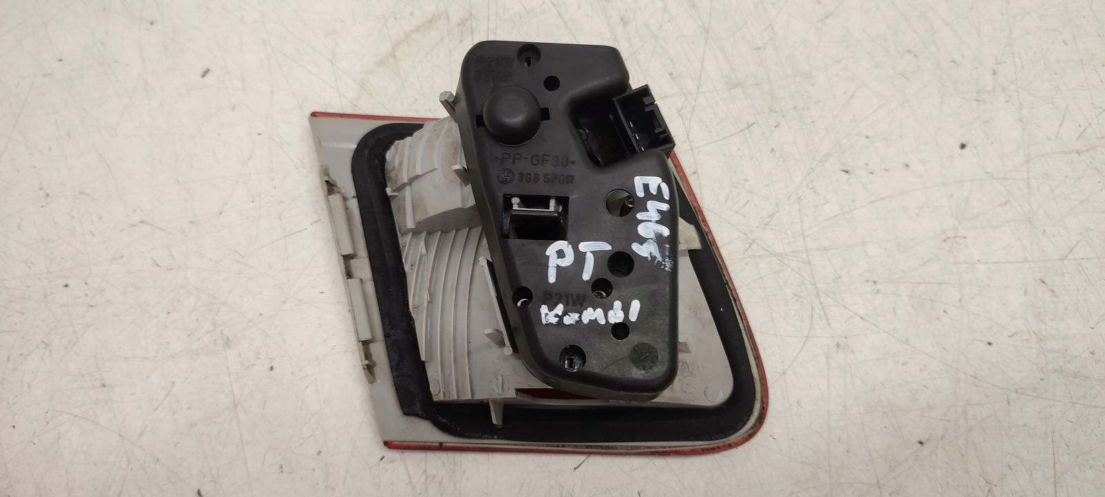 light rear part rear right to the bonnet BMW E46 2,2 LIFT