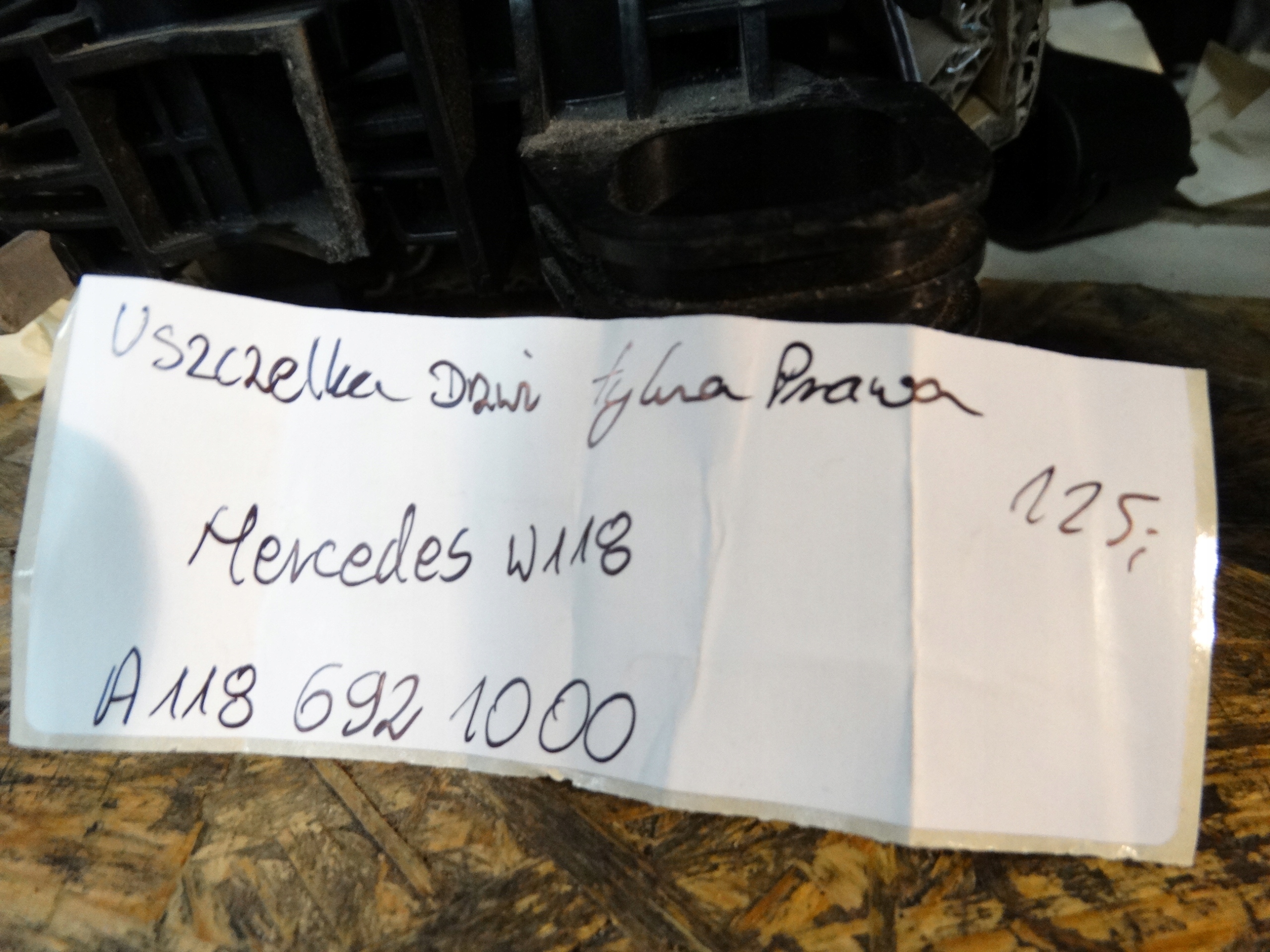 IDEAL DICHTSATZ TÜR HINTEN RECHTS MERCEDES W118 1