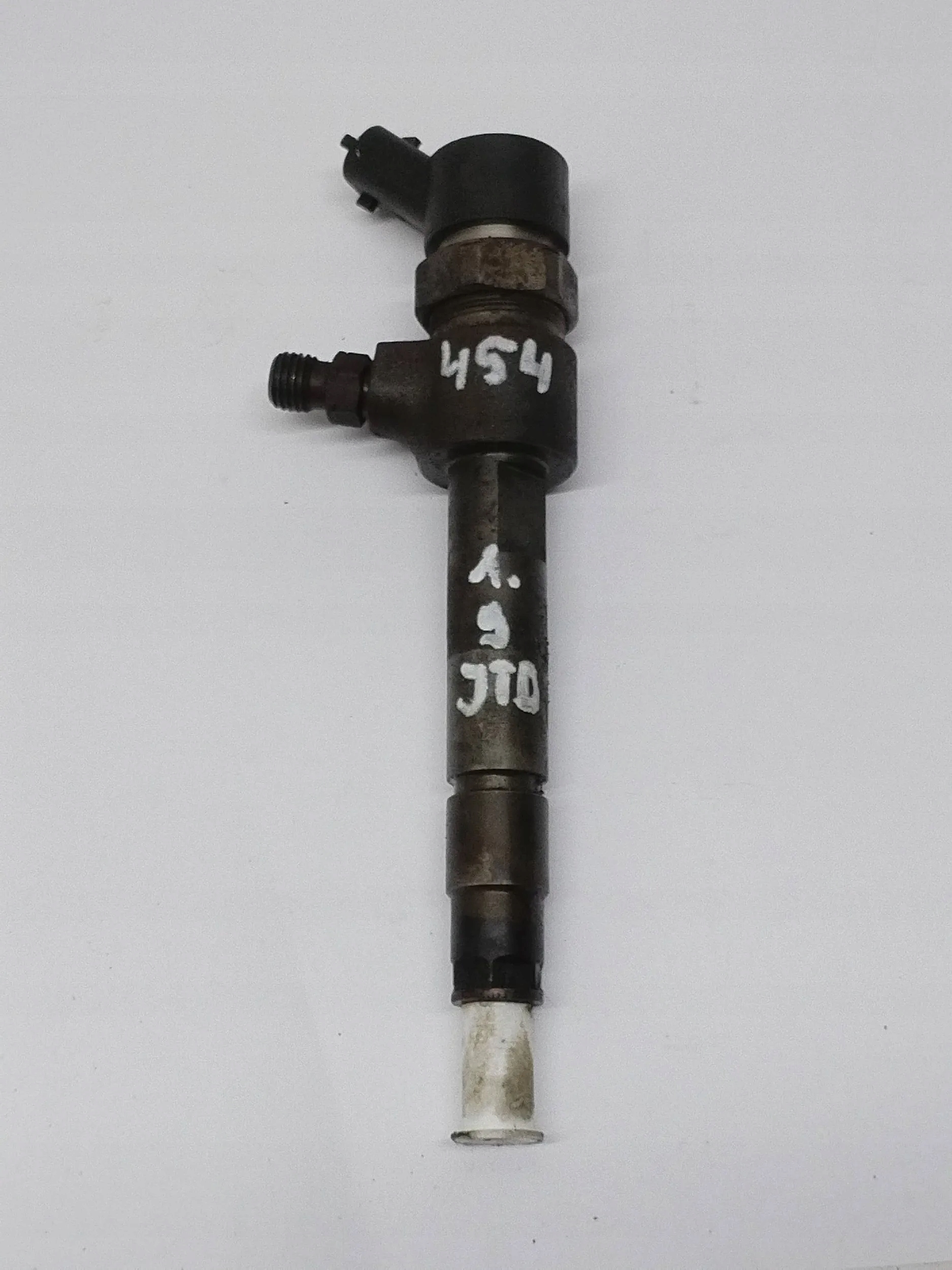 injector nozzle 0445110119 ALFA FIAT 1.9 JTD