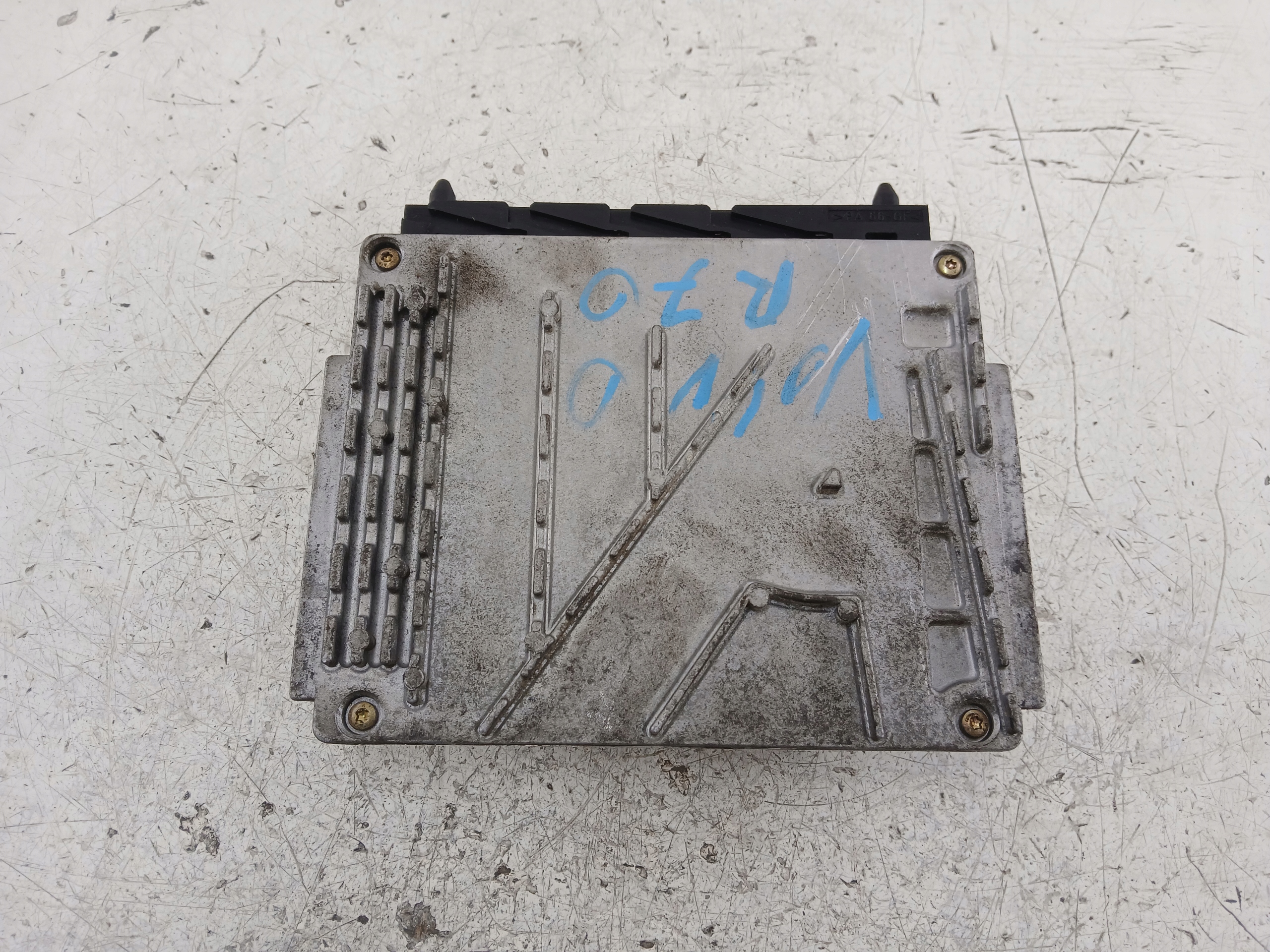 VOLVO V70 II 2.4 control unit of the engine 08627455A