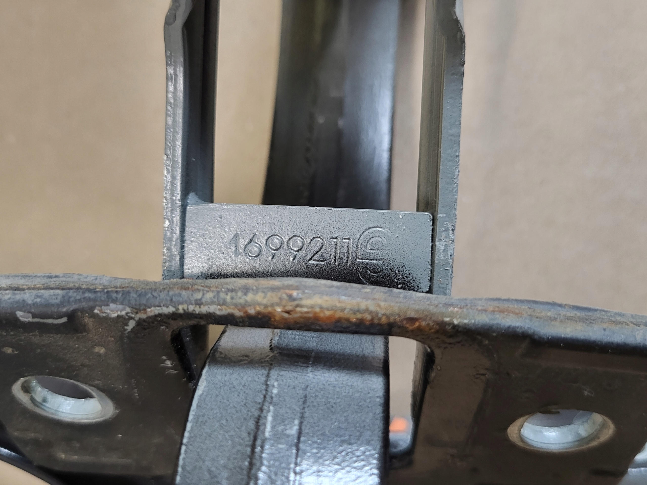 hinge right left bonnet boot rear. rear part SAAB 95 9-5 KOMBI OE black, 170
