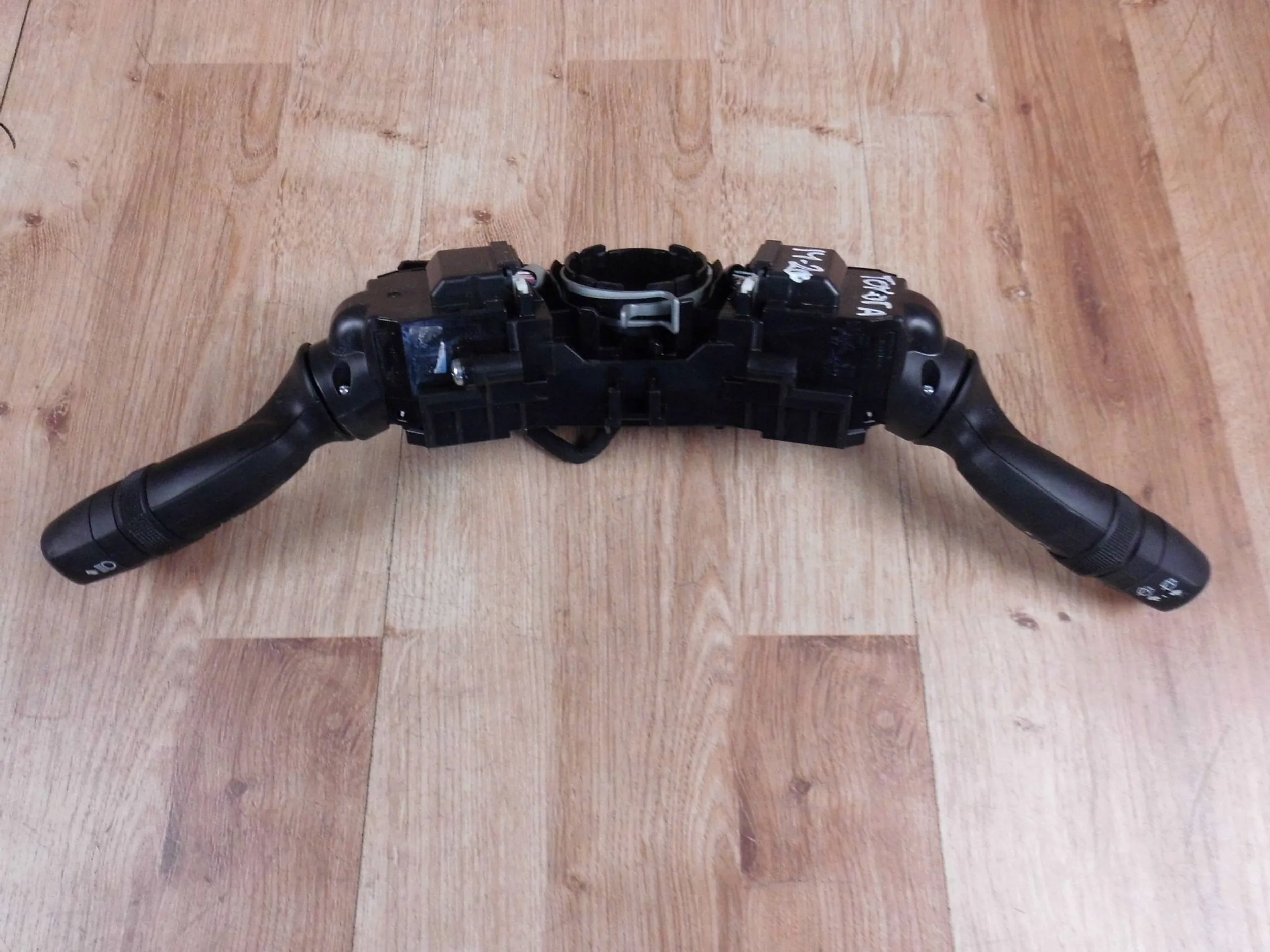 TOYOTA RAV4 V 18+ COMMODO PHARES INTERRUPTEUR COMMANDE PHARES FEUX
