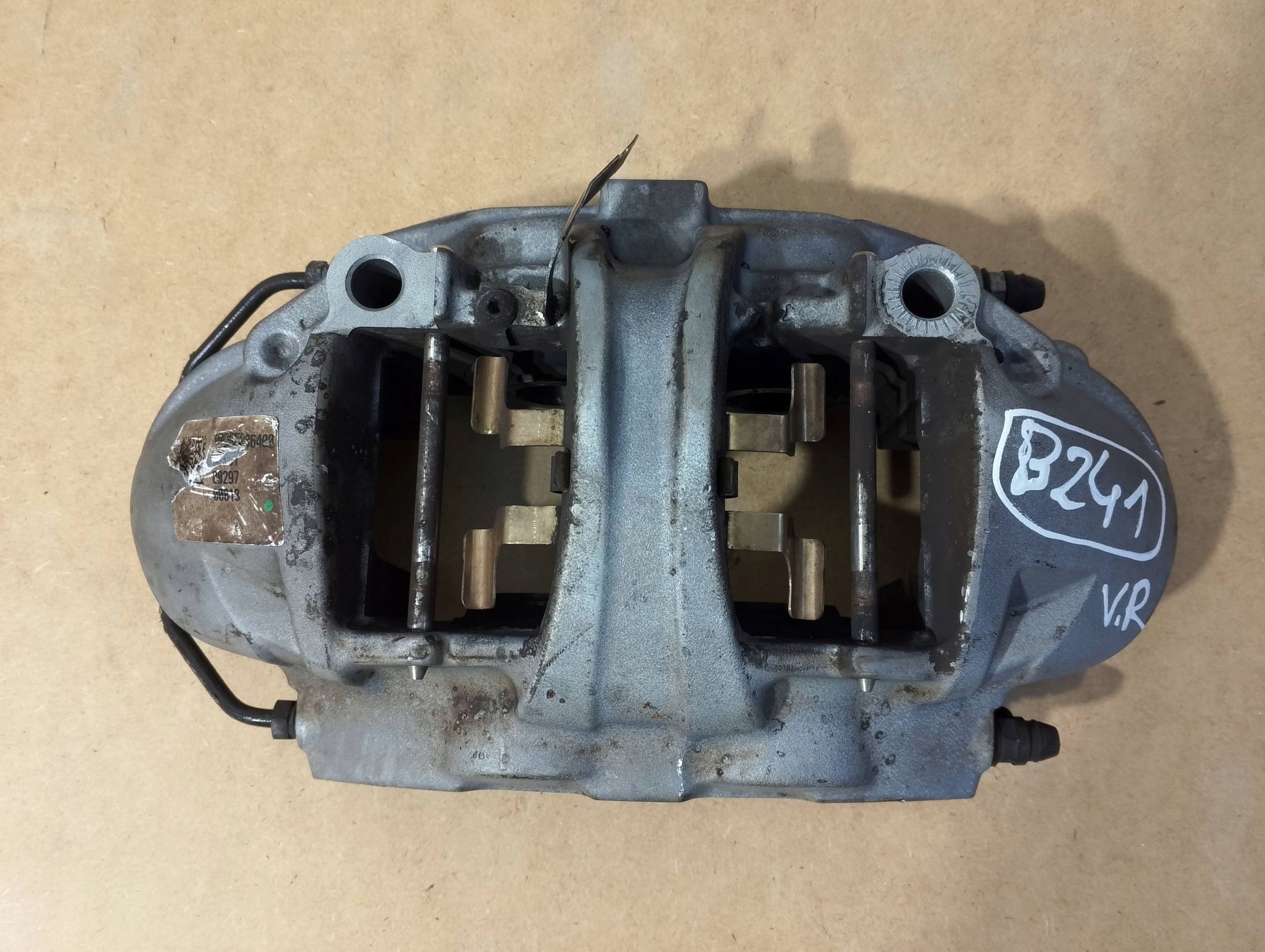 ALFA ROMEO STELVIO caliper front right front original 20C29808 (B421)