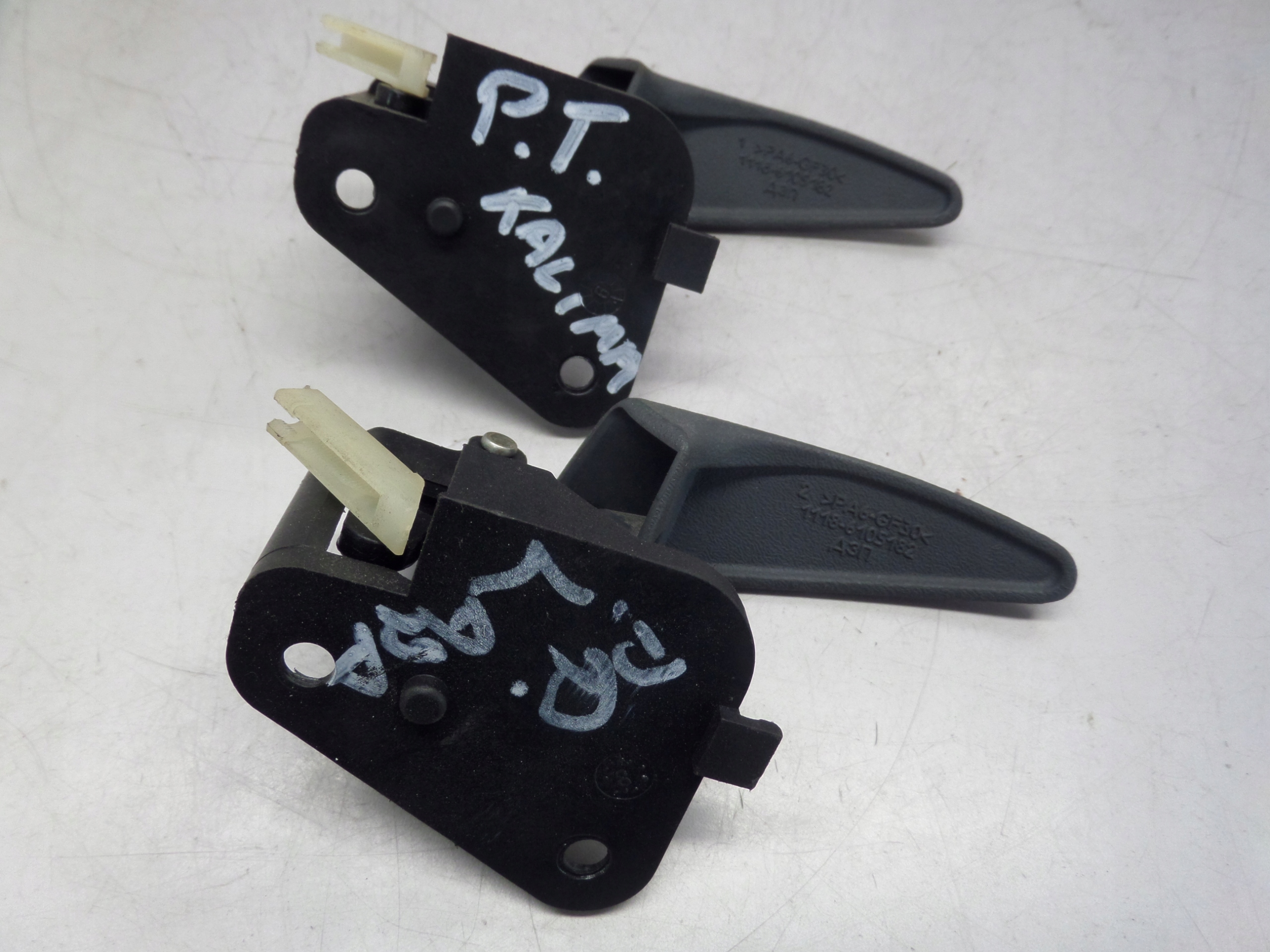 handle inner right LADA KALINA 1119 04-13
