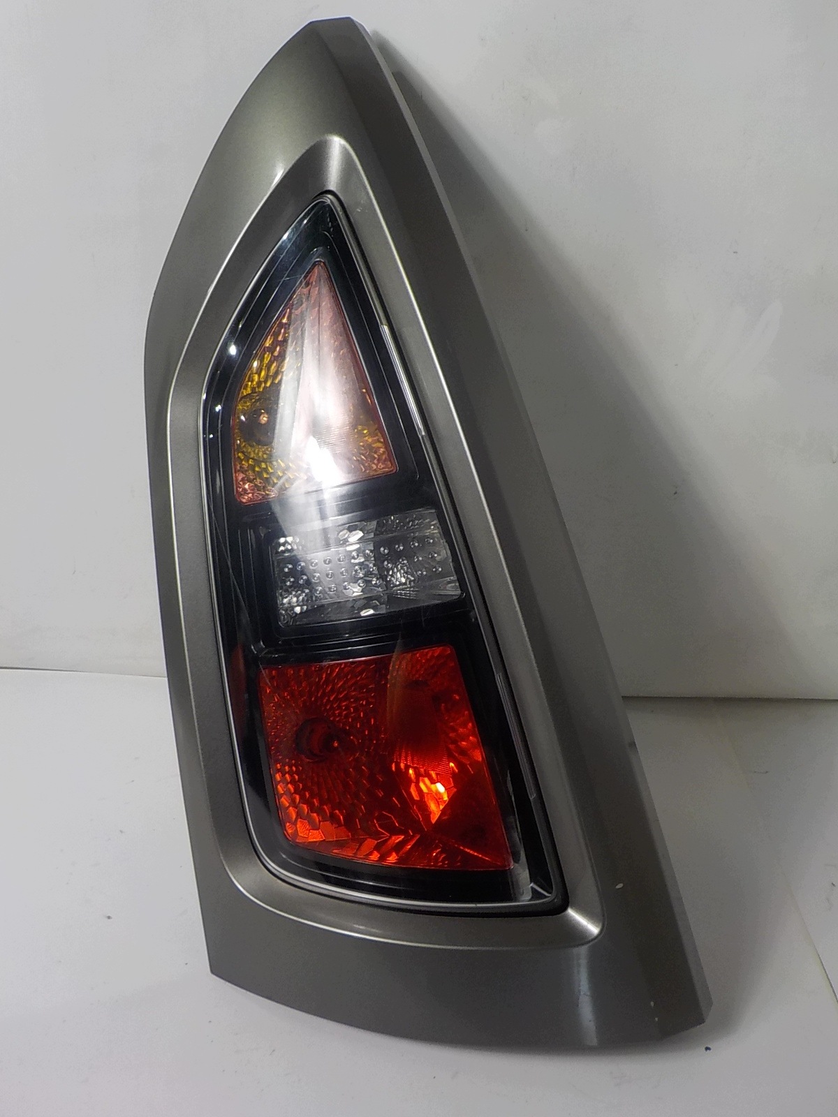 KIA SOUL and light left rear left rear part