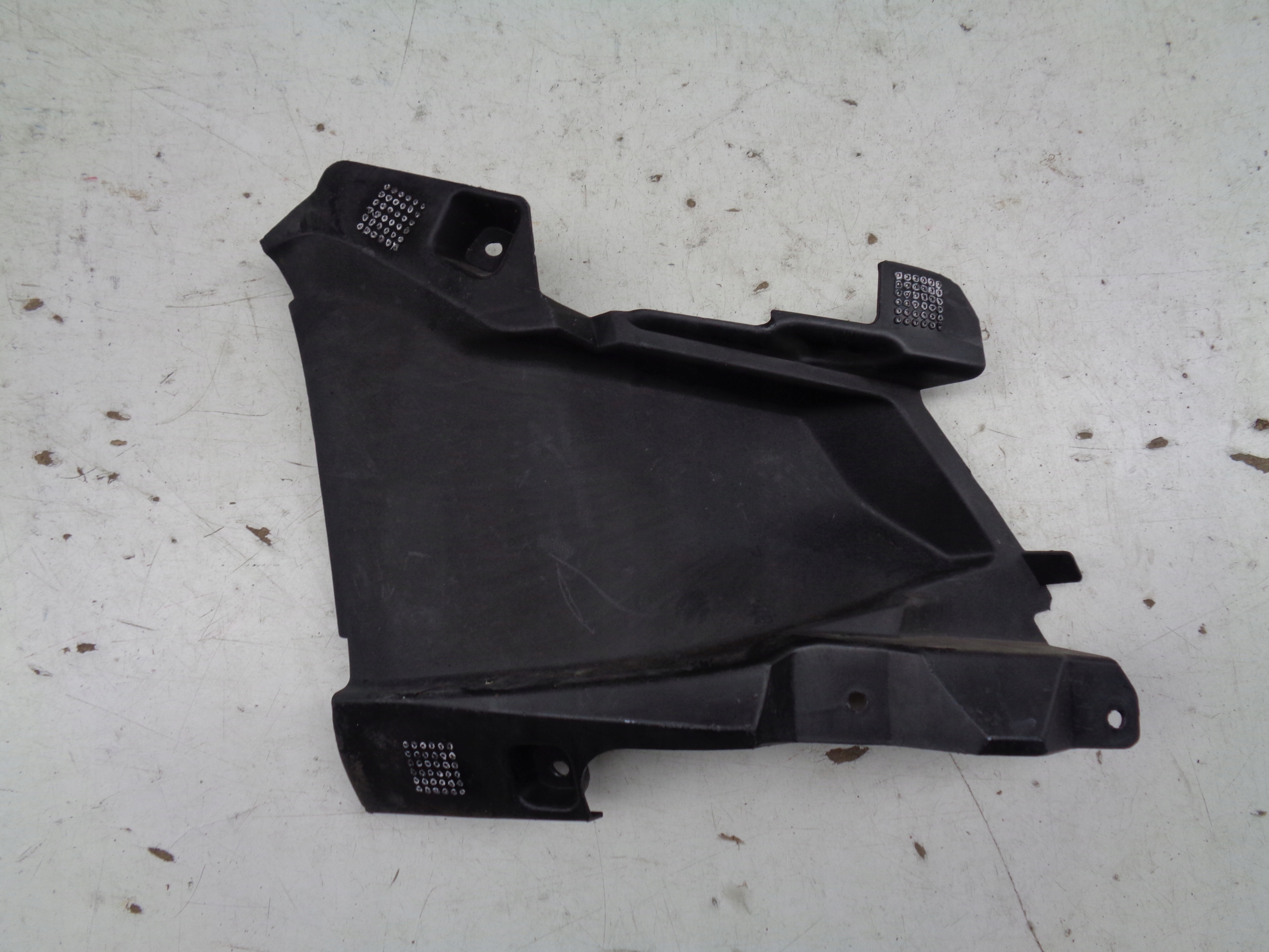 bumper bracket right front FORD FOCUS MK4 22- LIFT