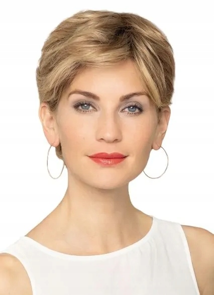 Krátká přírodní paruka Tiffany blond s odrostem By Gisela MAyer
