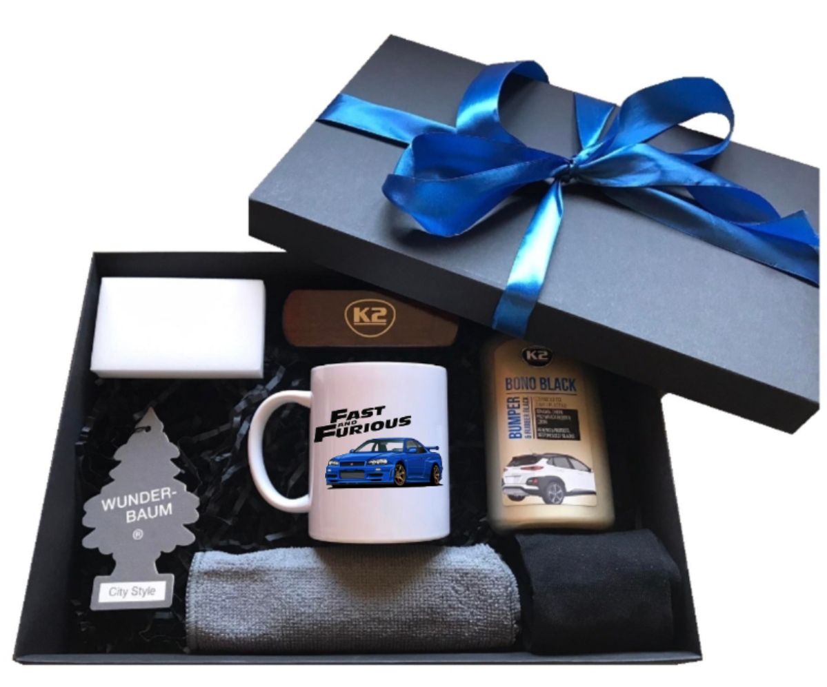 Sada hrnečku Fast & Furious Skyline jako dárek pro kluka