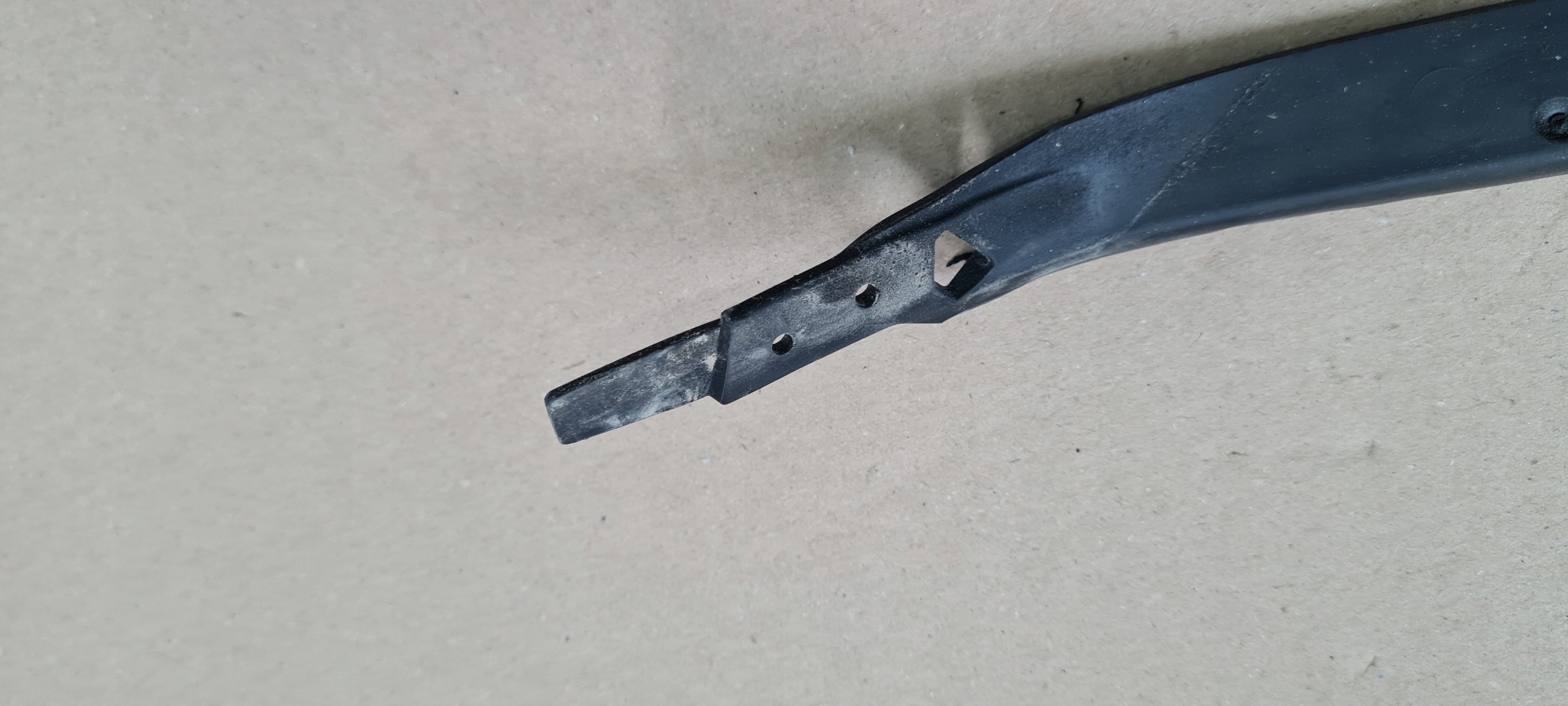 A6 C7 4G gasket rubber lights left front 17612101