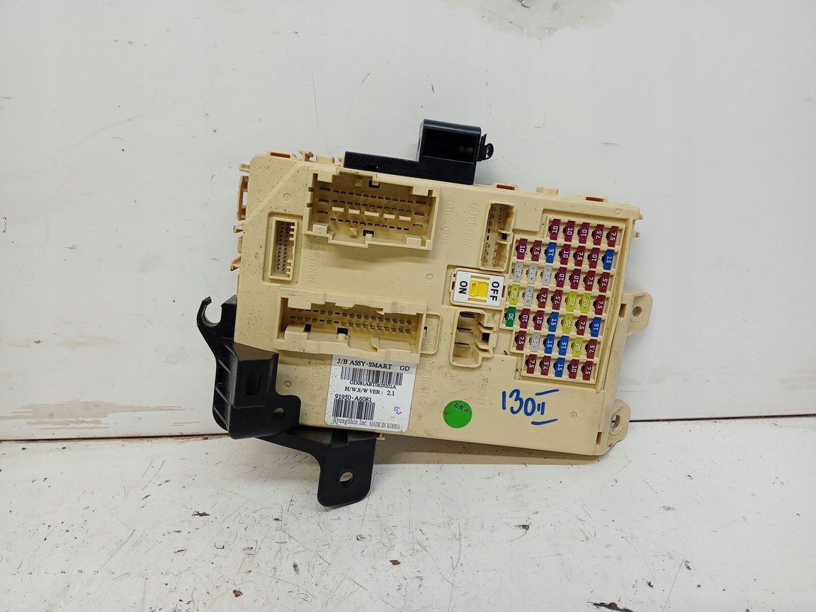 HYUNDAI I30 II module compartment BSI 91950-A6081