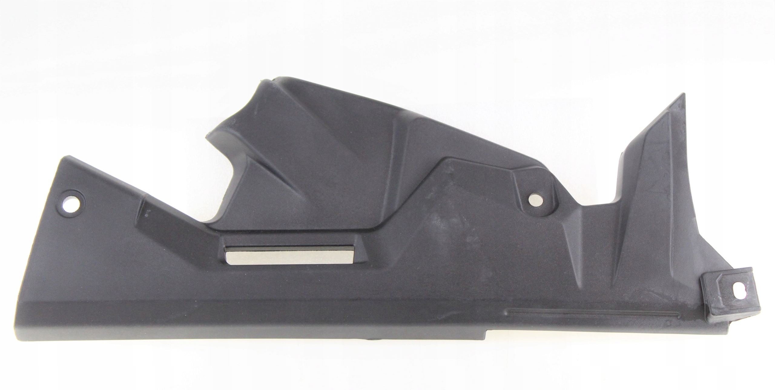 OSŁONA CHŁODNICY PRAWA 65677N220000