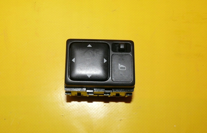control panel LUSTERKAMI NISSAN QUEST III 02-09