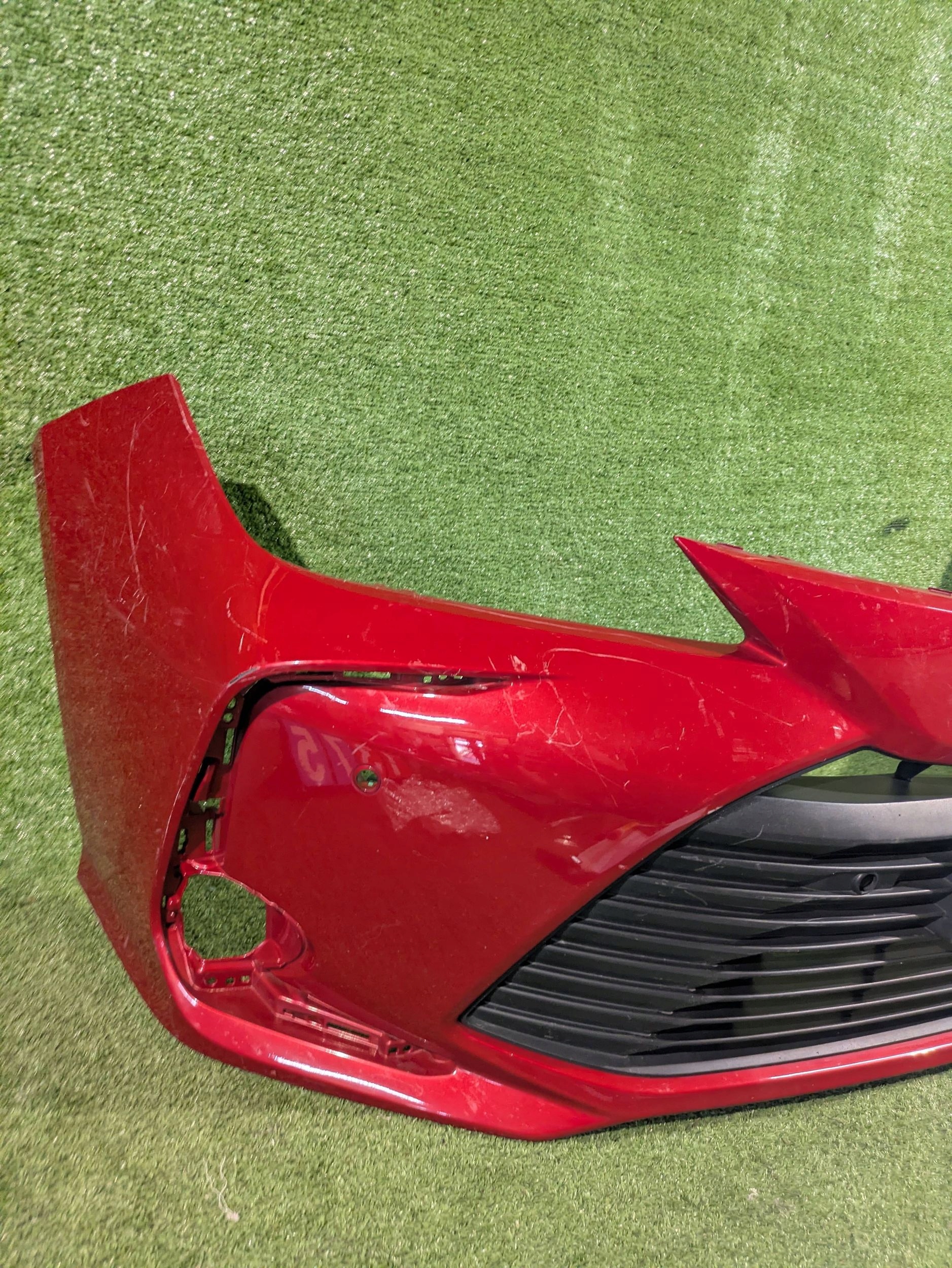 Frontstoßstange vorne TOYOTA COROLLA E21 Sedan NR.Z9006