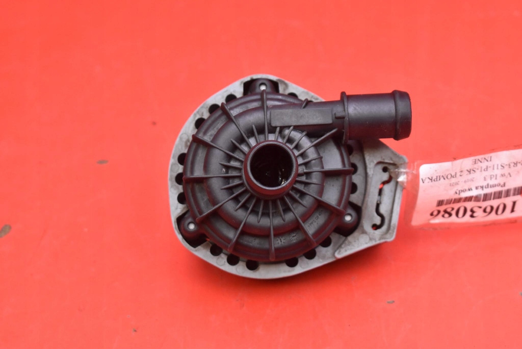 pumpa pumpa cirkulacije vode 1EA965567A VW ID.3 1 i 62Ah 204 KM 19-21