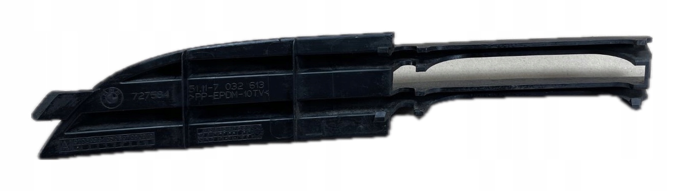 BMW 3 E46 LIFT 2001 - grid of a bumper left front front 7032613