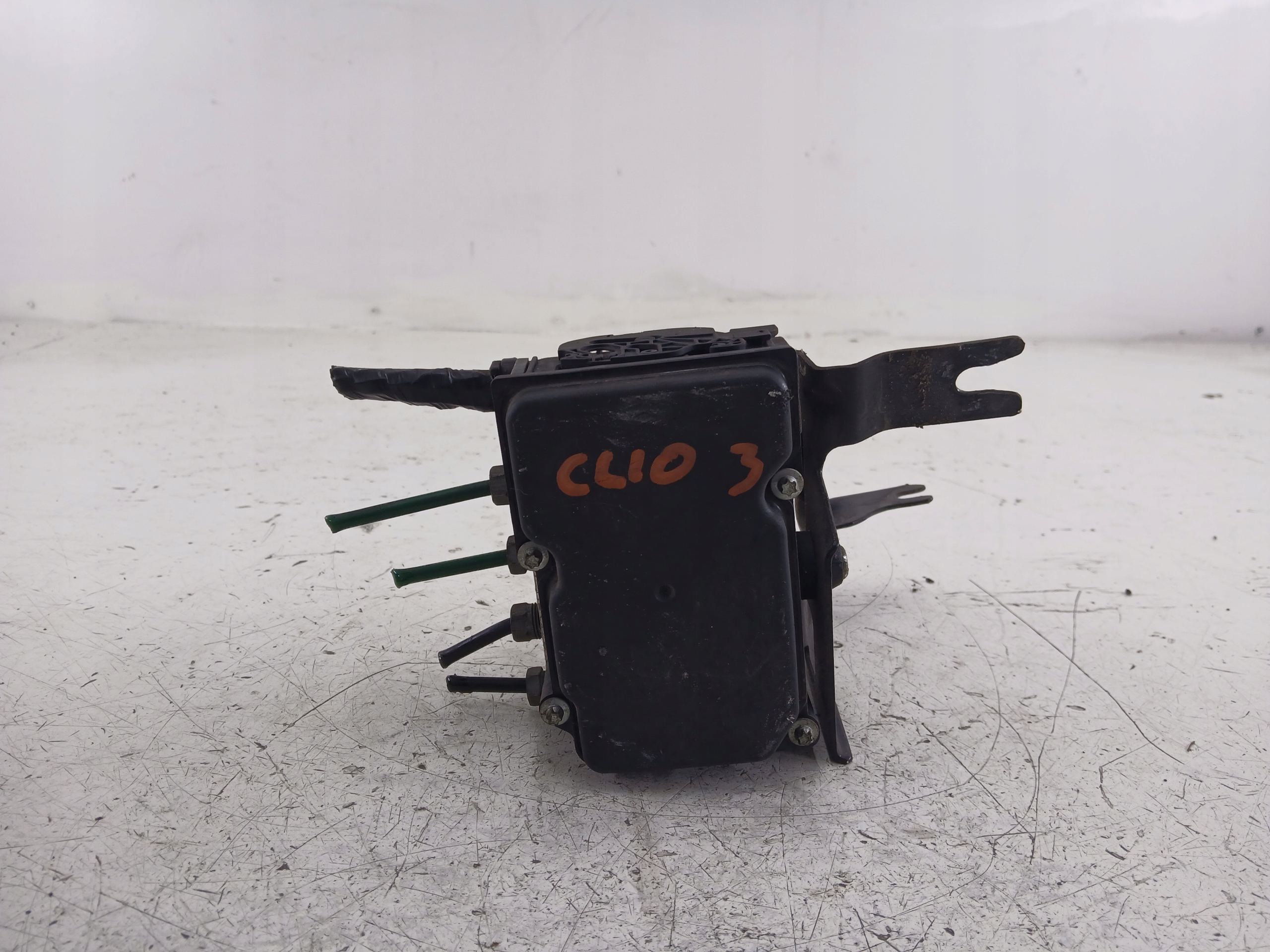 RENAULT CLIO III Servofreno ABS 8200747140
