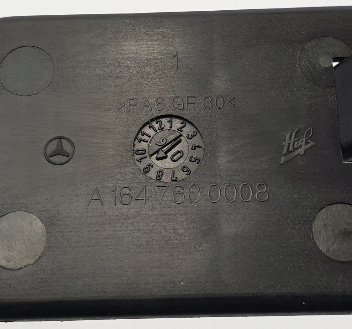 RYGIEL ZAMKA KLAPY TYŁ MERCEDES ML W164 Typ samochodu Samochody osobowe