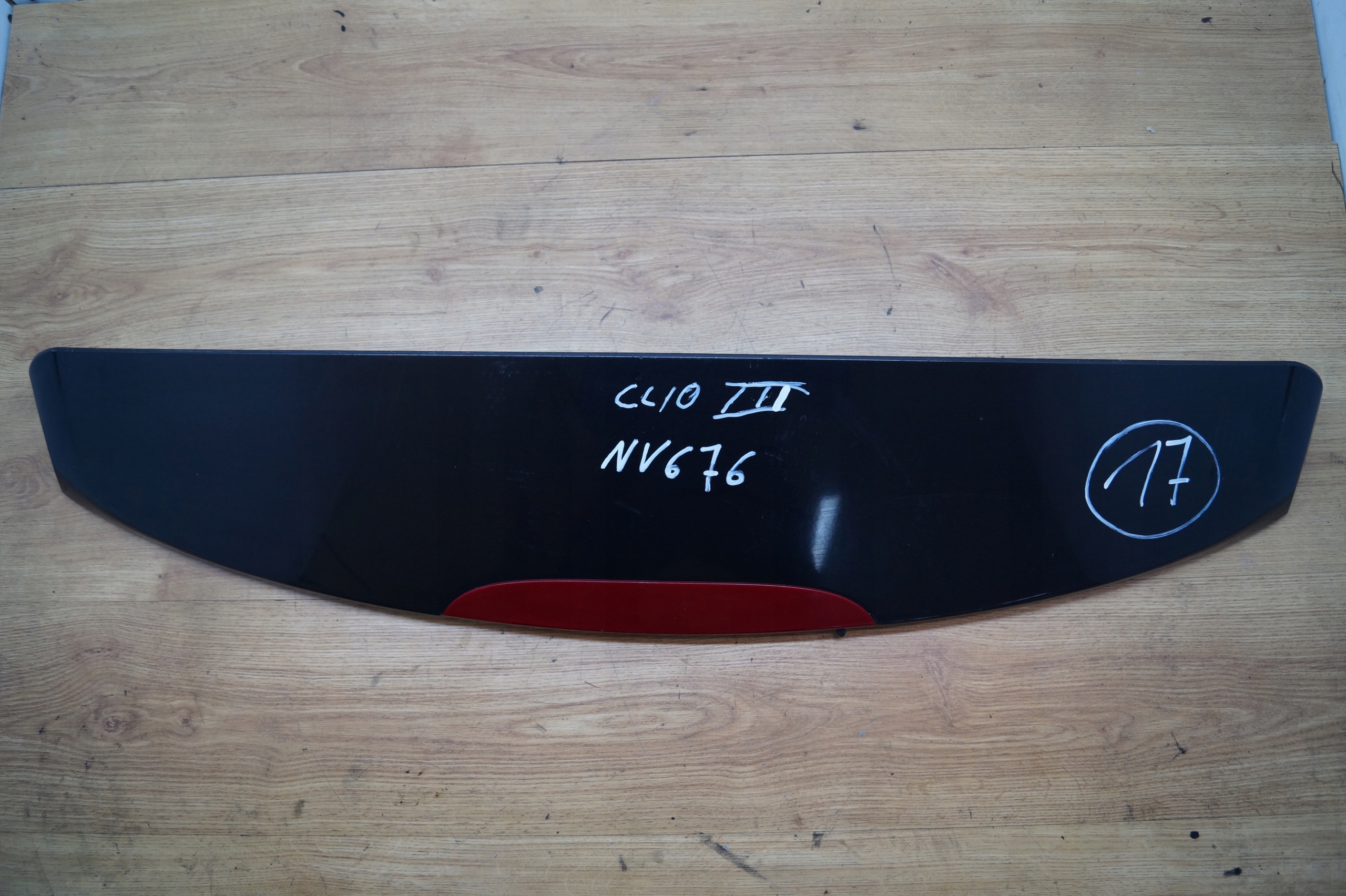 LOTKA SPOILER KLAPY RENAULT CLIO III NV676 KOMBI