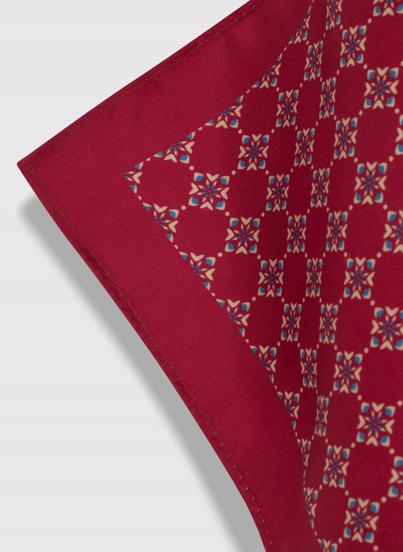 Bordowa wzorzysta poszetka PAKO LORENTE Materiał dominujący poliester