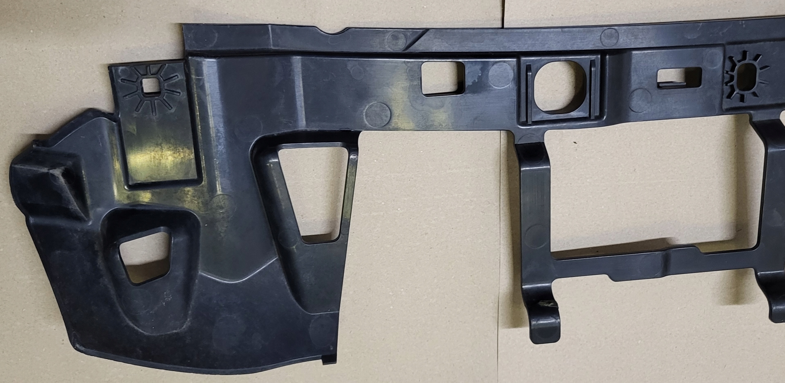 support console holder of a bumper front upper JAGUAR E-PACE X540 OE EU