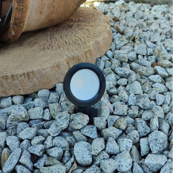 4 x REFLEKTOR OGRODOWY LED 7W 230V WBIJANY SZPIC Stan opakowania oryginalne