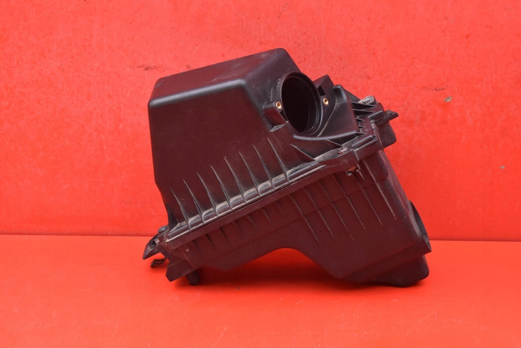 Gehäuse filter luft SUZUKI SWIFT 4 IV MK6 1.3 DDIS 75 KM 04-10