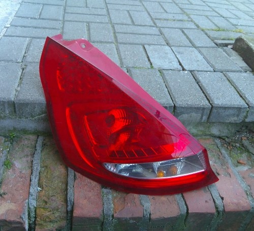 FORD FIESTA MK7 VII 08- LEWA TYLNA LAMPA ORYGINAŁ ORYGINAŁ