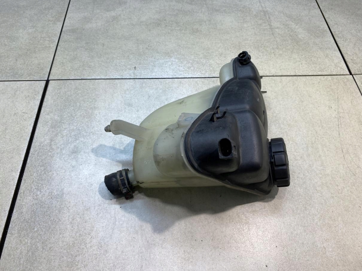 ekspanziona posuda MERCEDES W251 2515000049