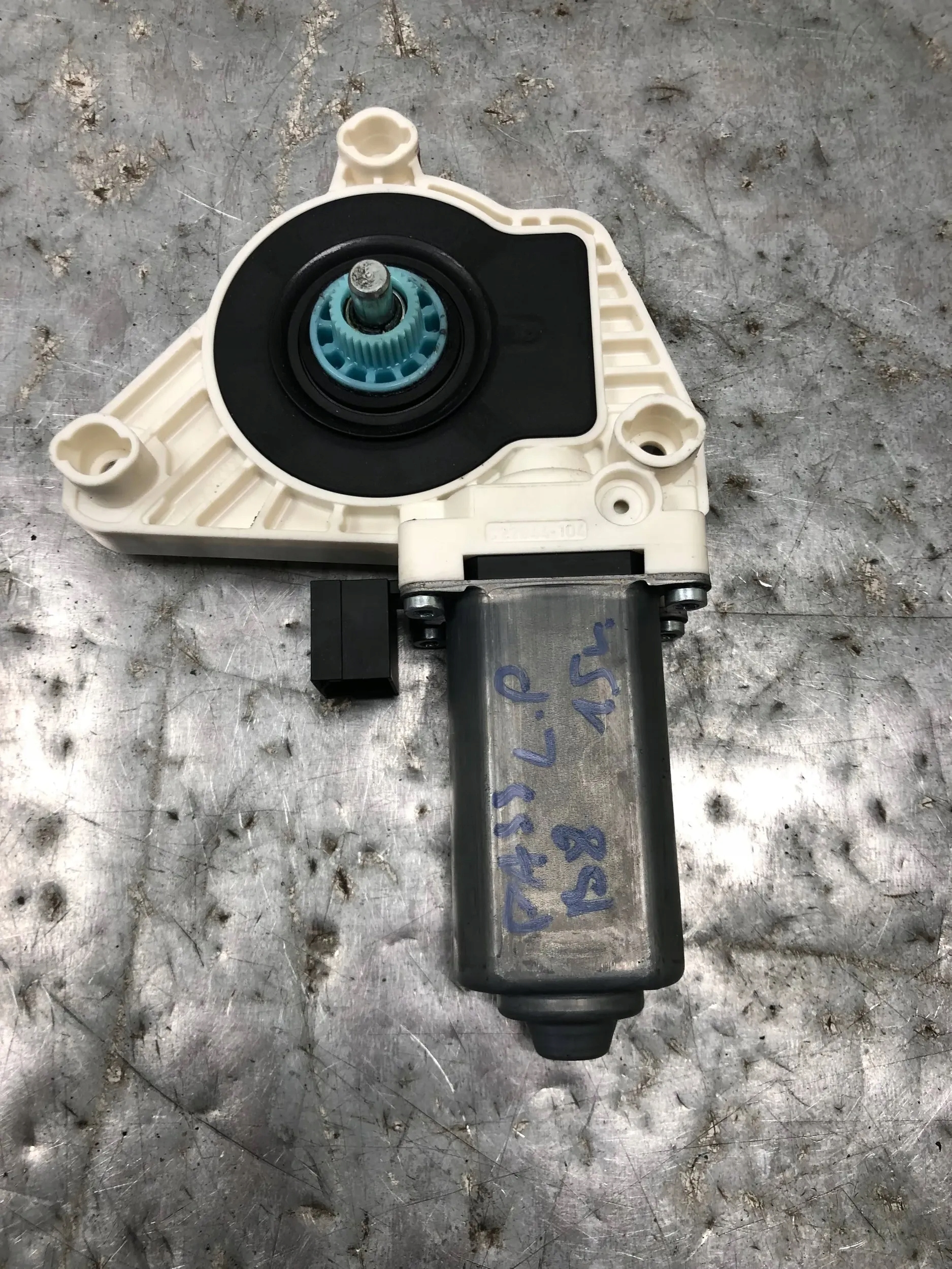 mini motor windows left front VW PASSAT B8 sedan 5Q4959801B