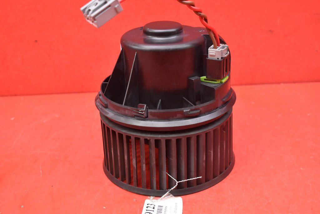 tOPENÍ ventilátor klími EU AV6N-18456-AA FORD C-MAX MK2 10-15