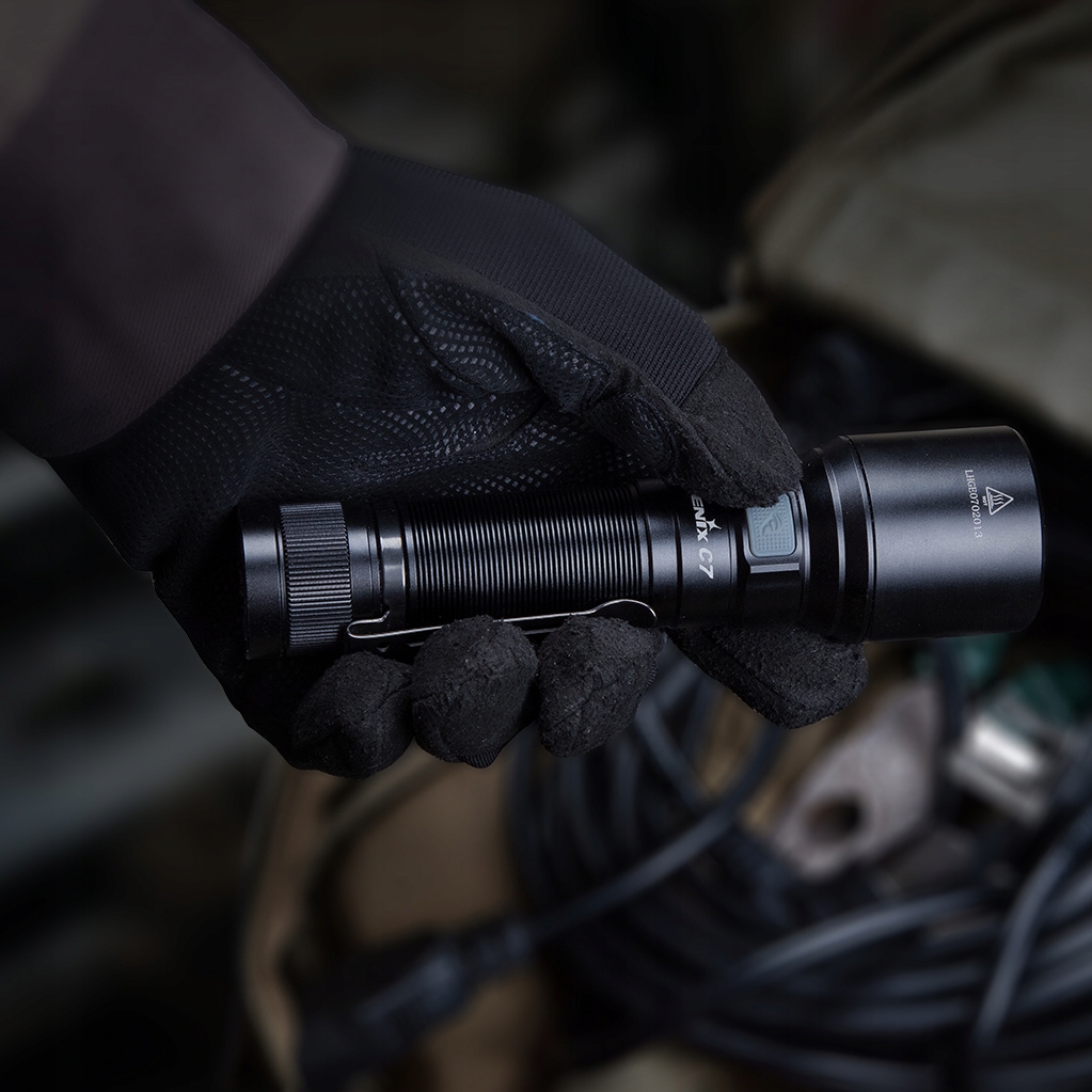 Latarka Diodowa LED Akumulatorowa Fenix C7 USB-C 3000 lm Zasięg 470 m Kolor dominujący czarny